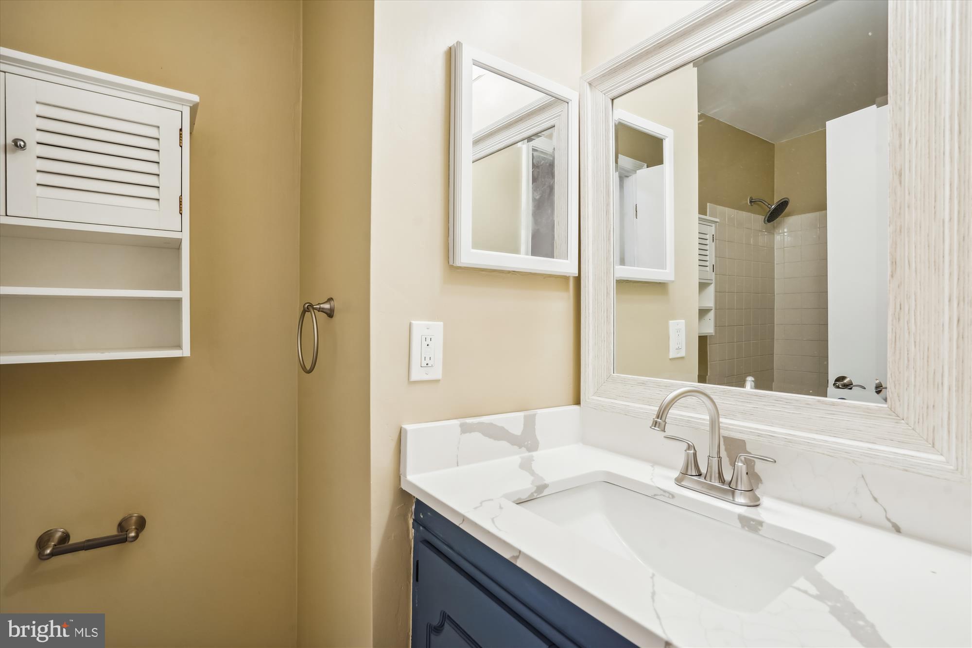 ROLLING VALLEY - Residential