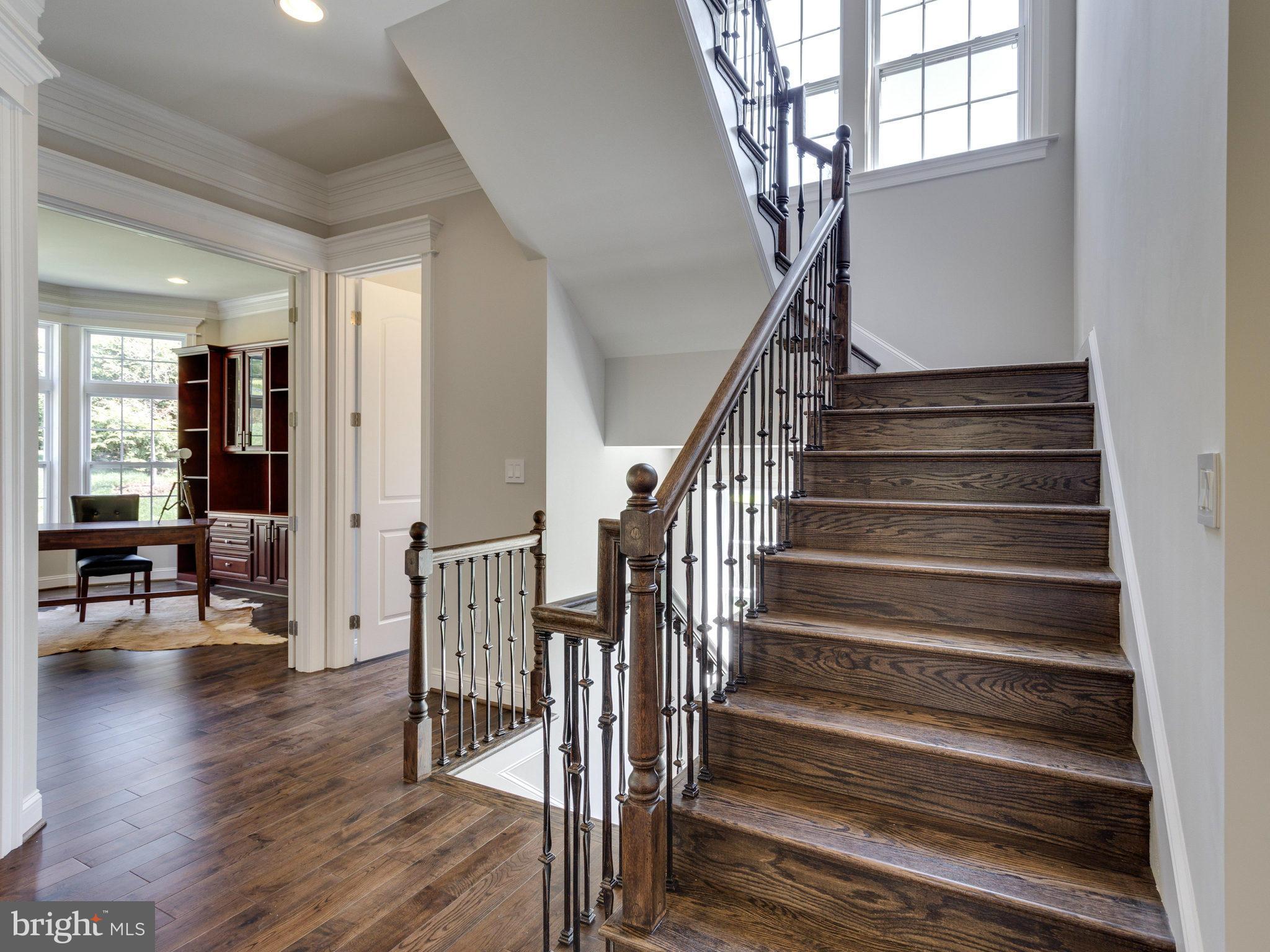 MAPLE VIEW - Residential