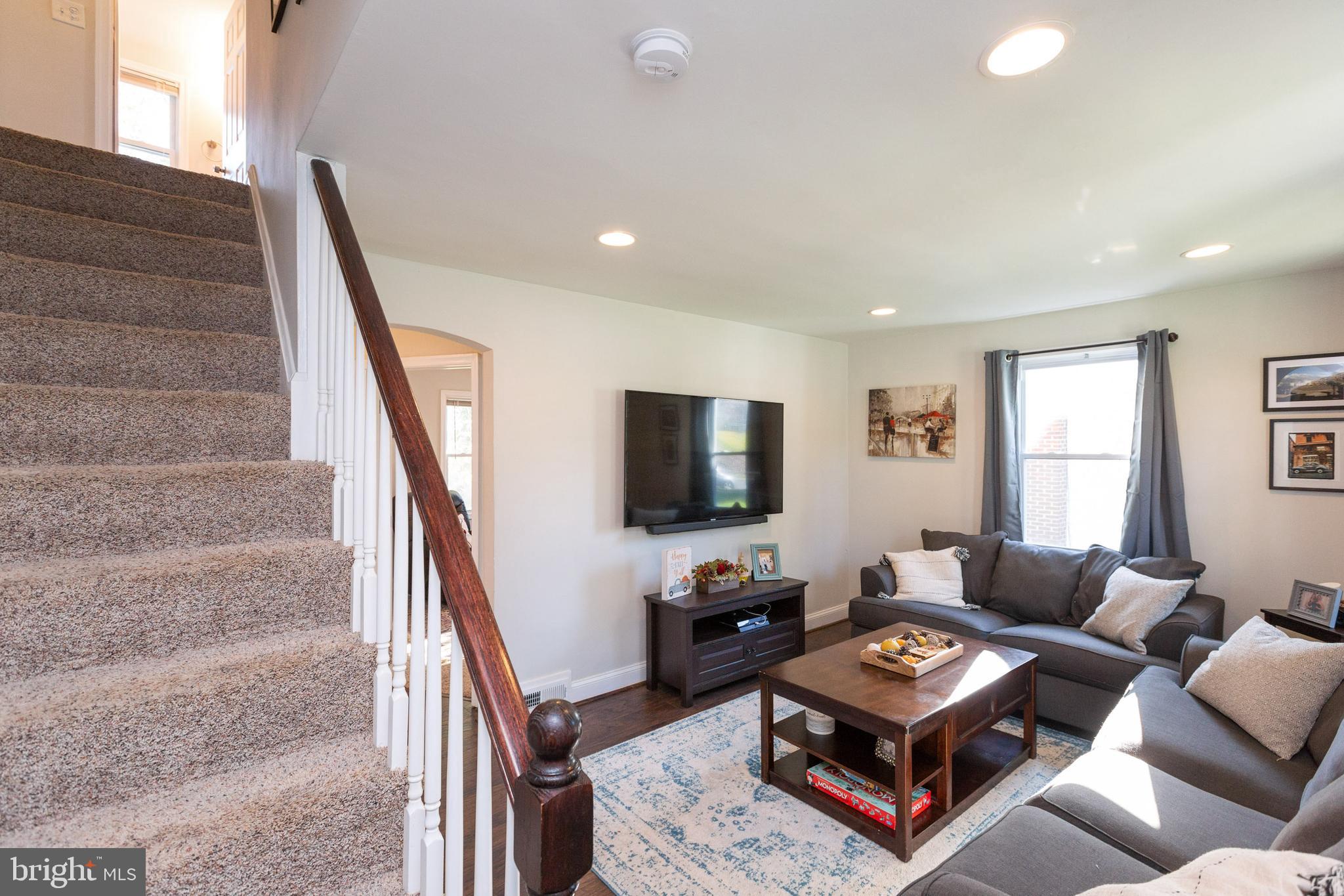 OAKLAND TERRACE - Residential