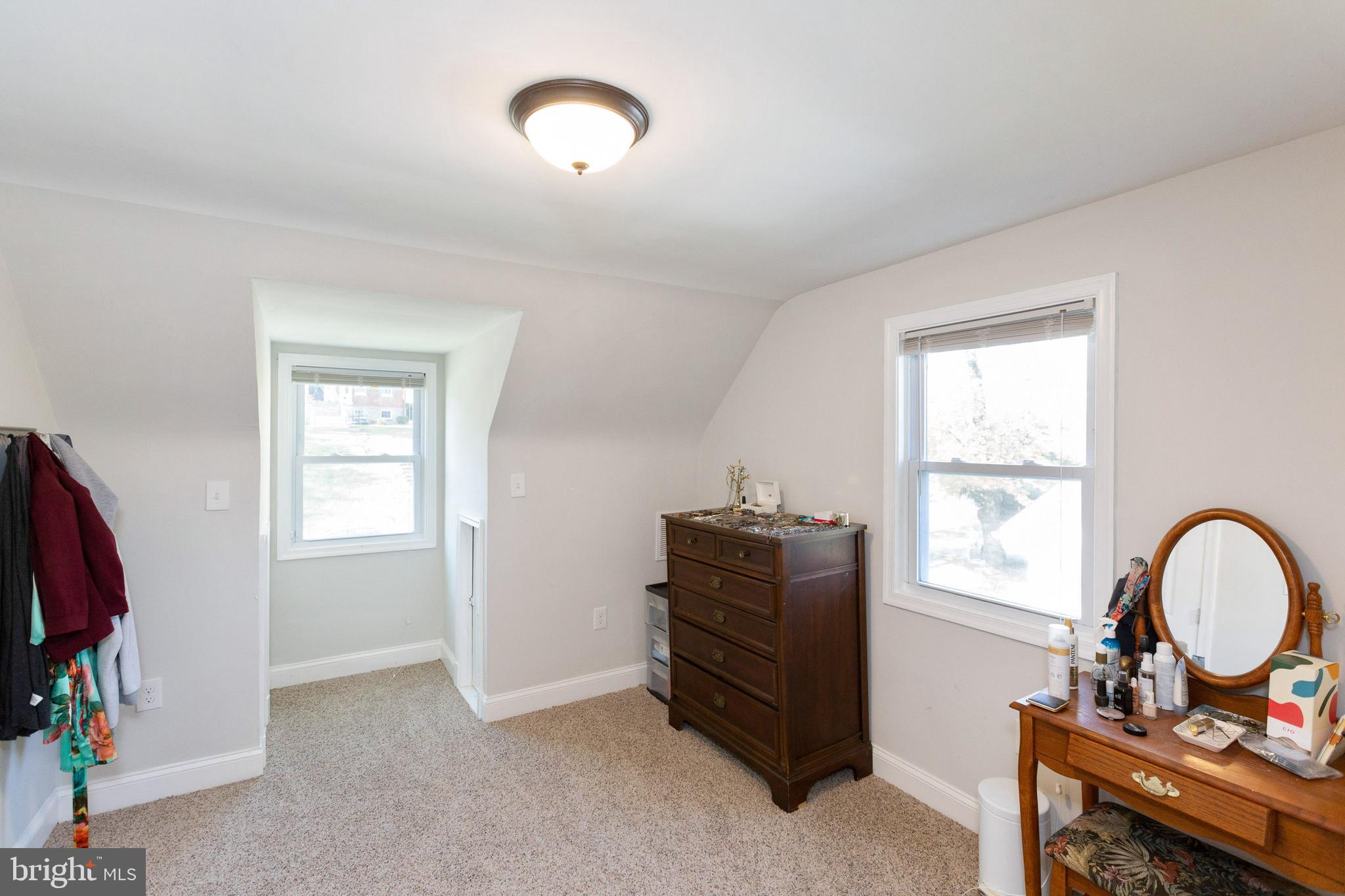 OAKLAND TERRACE - Residential