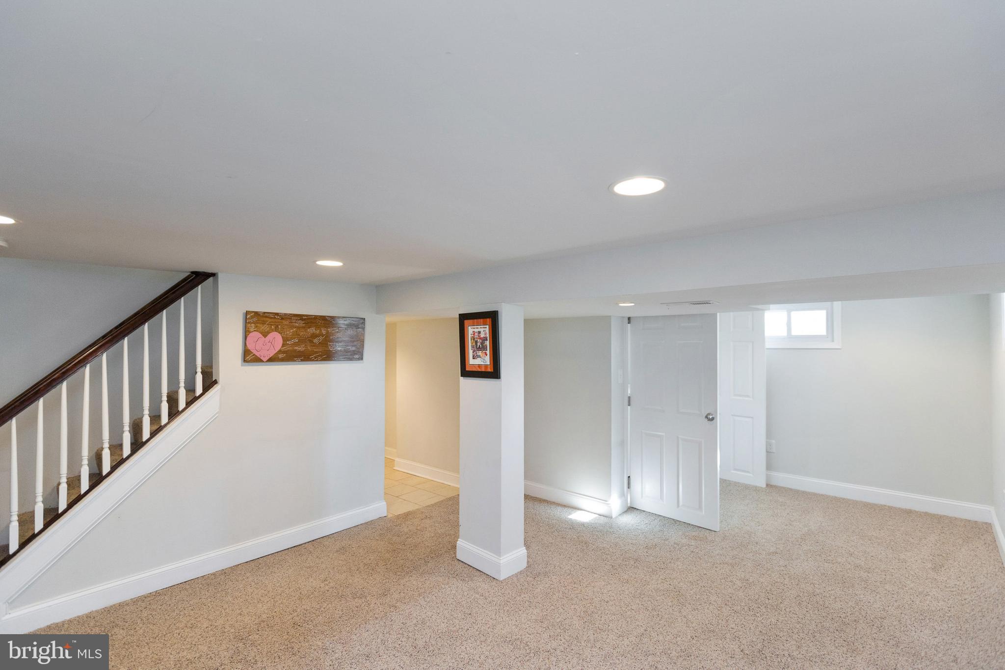 OAKLAND TERRACE - Residential