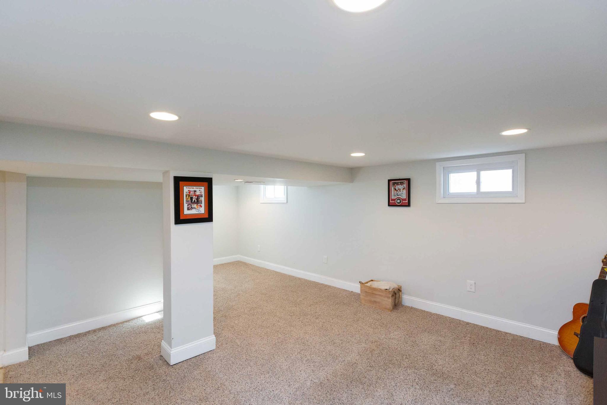 OAKLAND TERRACE - Residential