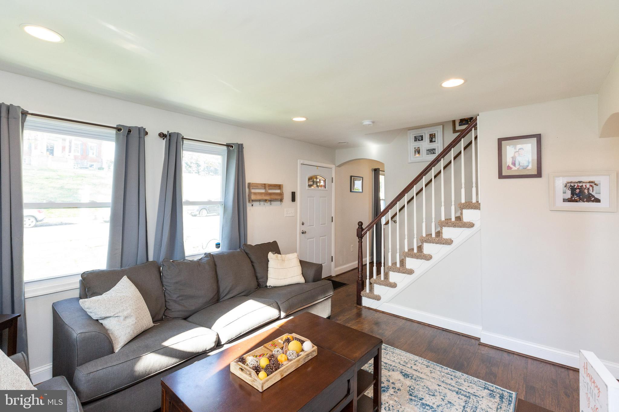 OAKLAND TERRACE - Residential