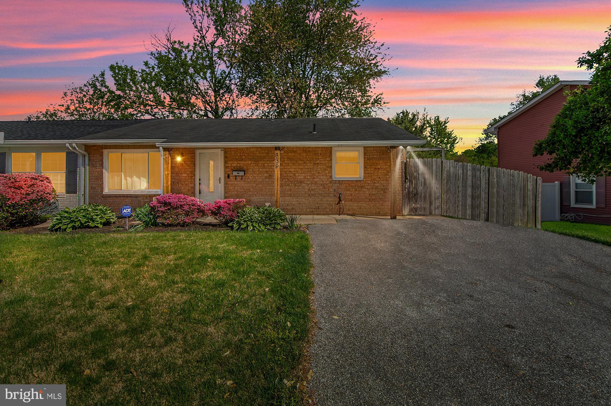 MAPLE RIDGE - Residential