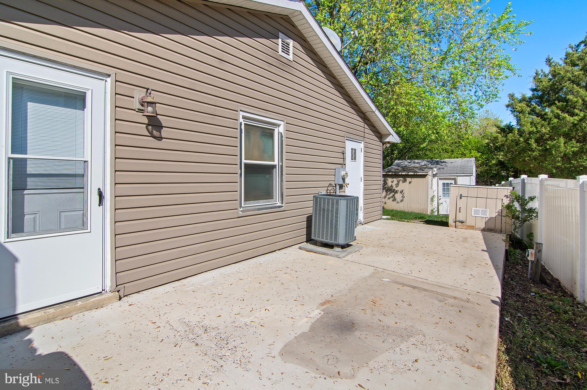 MAPLE RIDGE - Residential