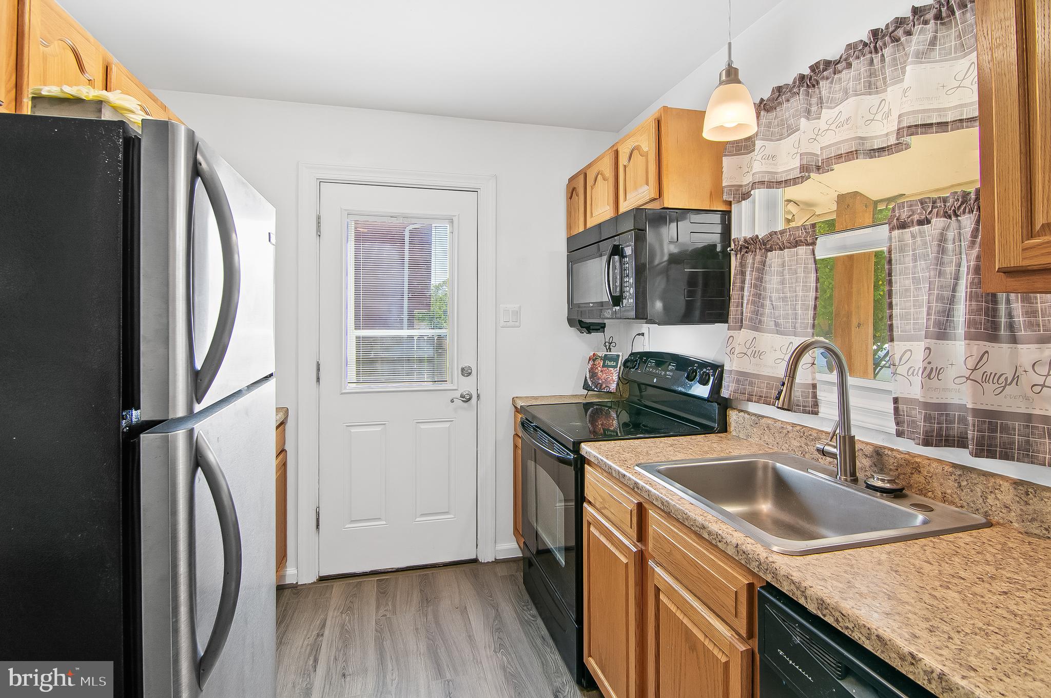 MAPLE RIDGE - Residential