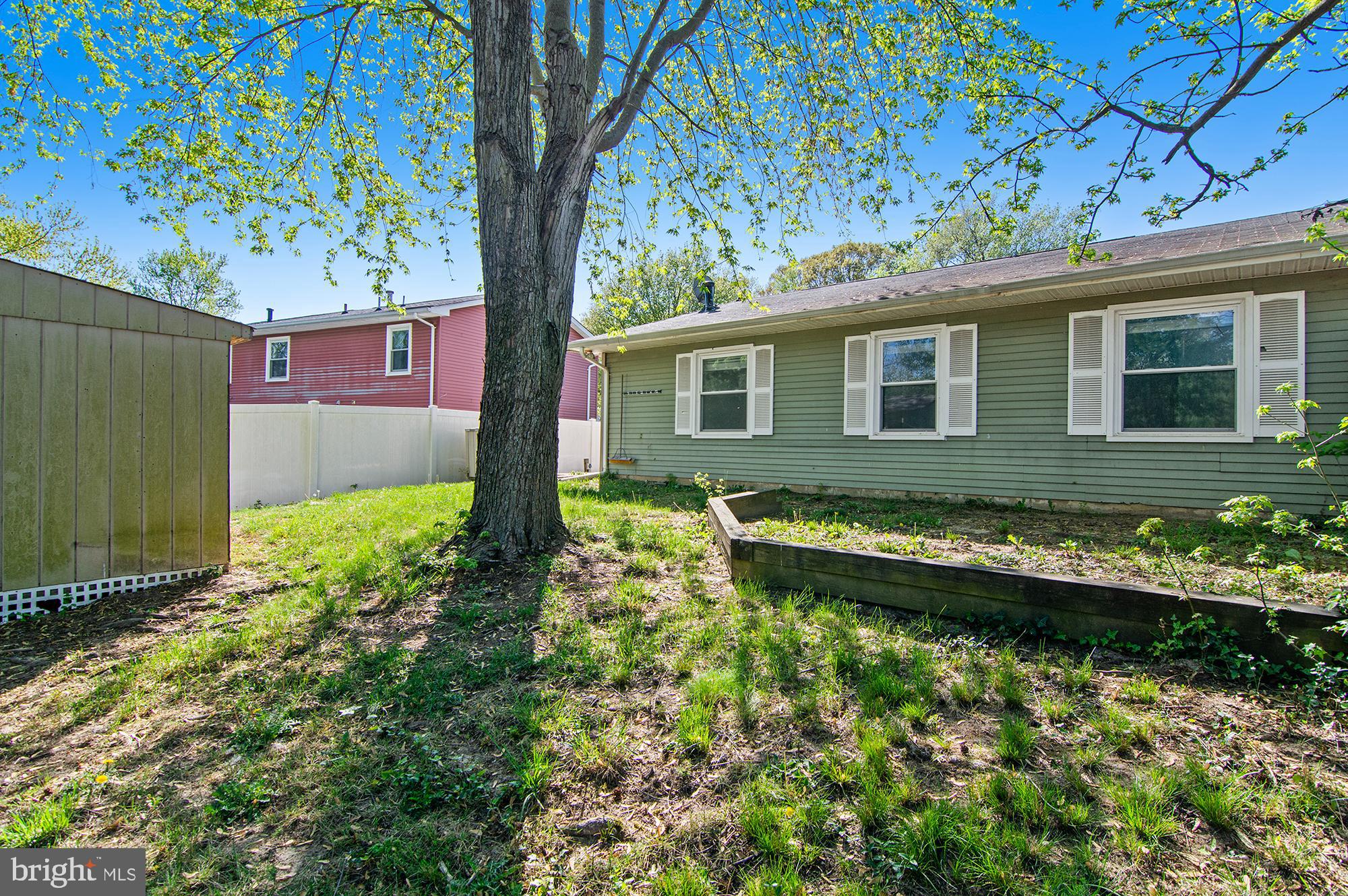 MAPLE RIDGE - Residential