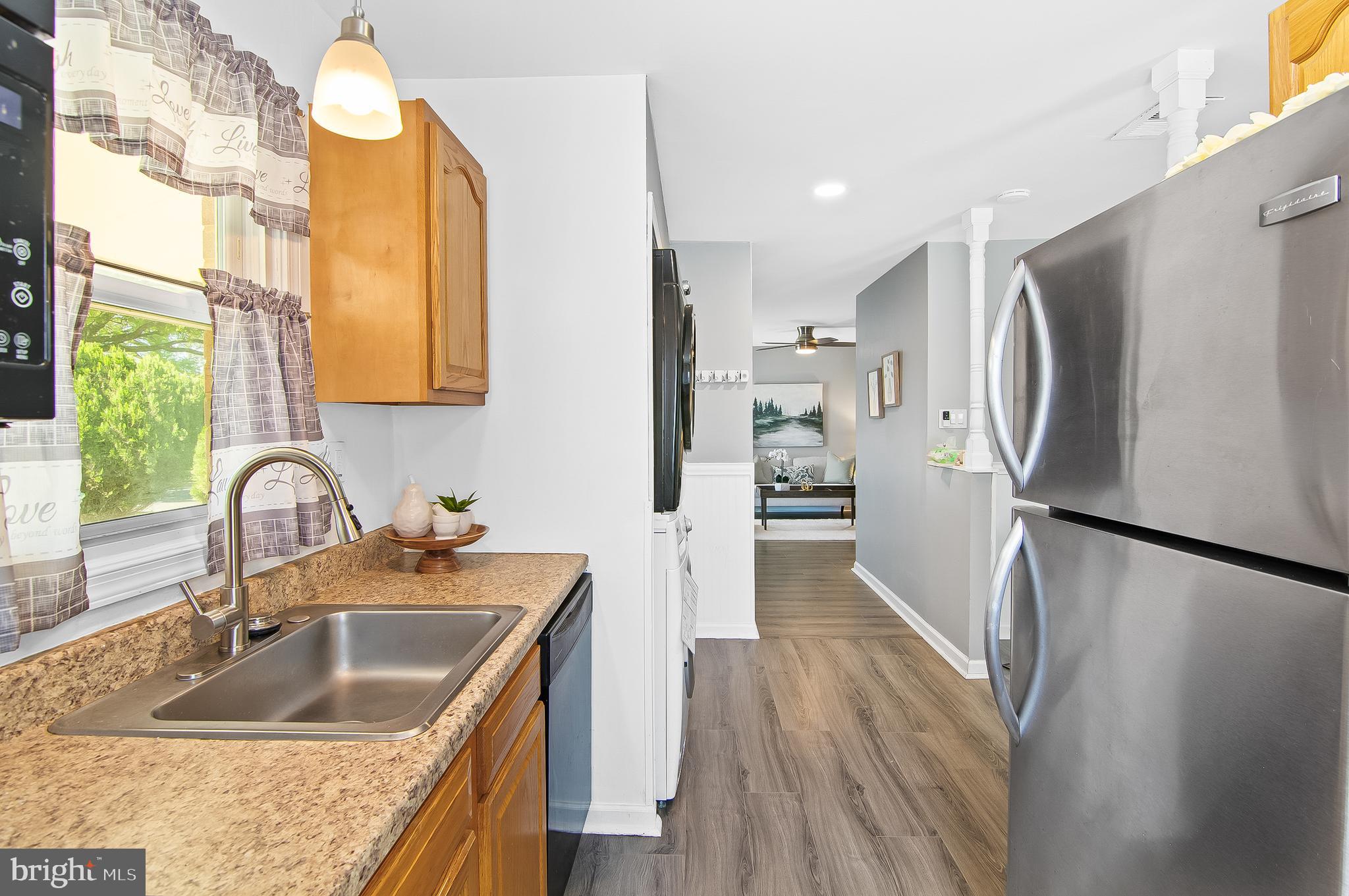 MAPLE RIDGE - Residential