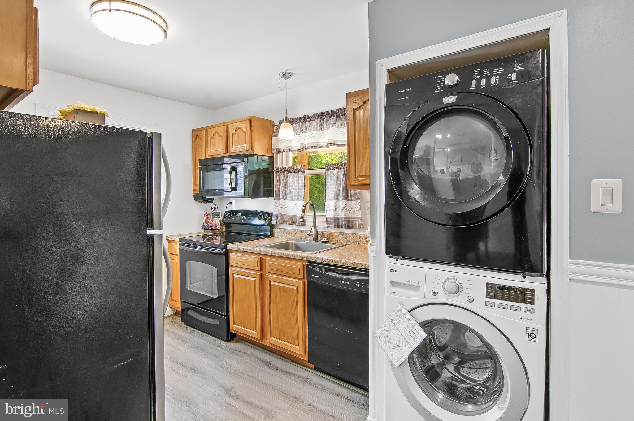 MAPLE RIDGE - Residential