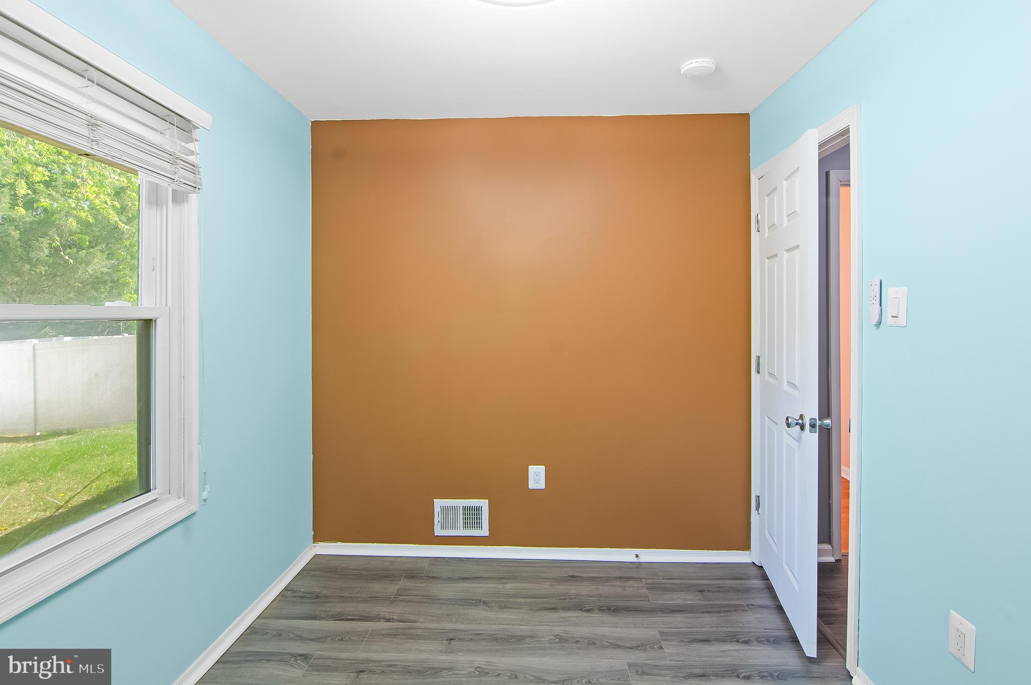 MAPLE RIDGE - Residential