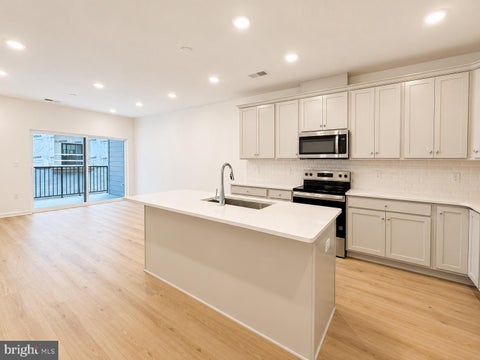Condo For Rent - 421 Washington Street #1103<br/> CONSHOHOCKEN, PA 19428