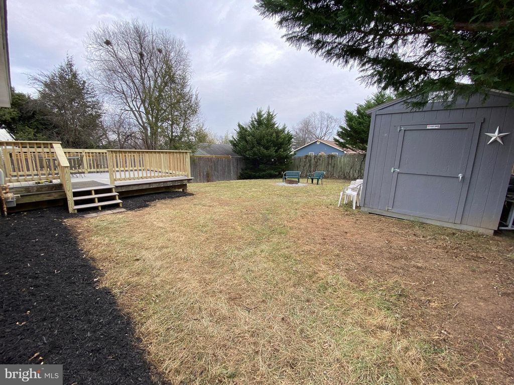 Photo of 1103 Highwood Road, ROCKVILLE, MD 20851 (MLS # MDMC2210490)