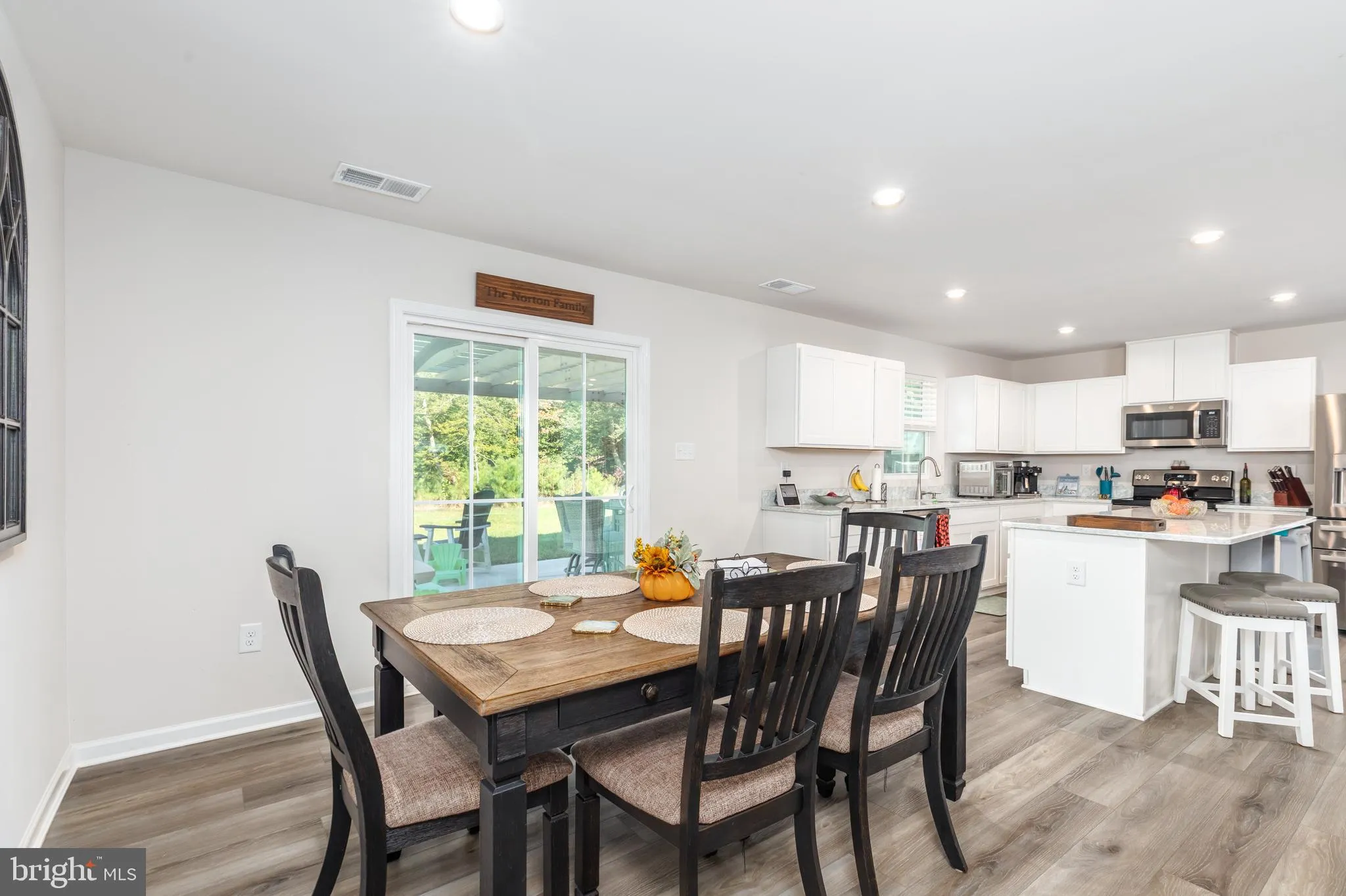 Selbyville, Delaware 19975, United States, 5 Bedrooms Bedrooms, ,3 BathroomsBathrooms,Residential,Active,237951