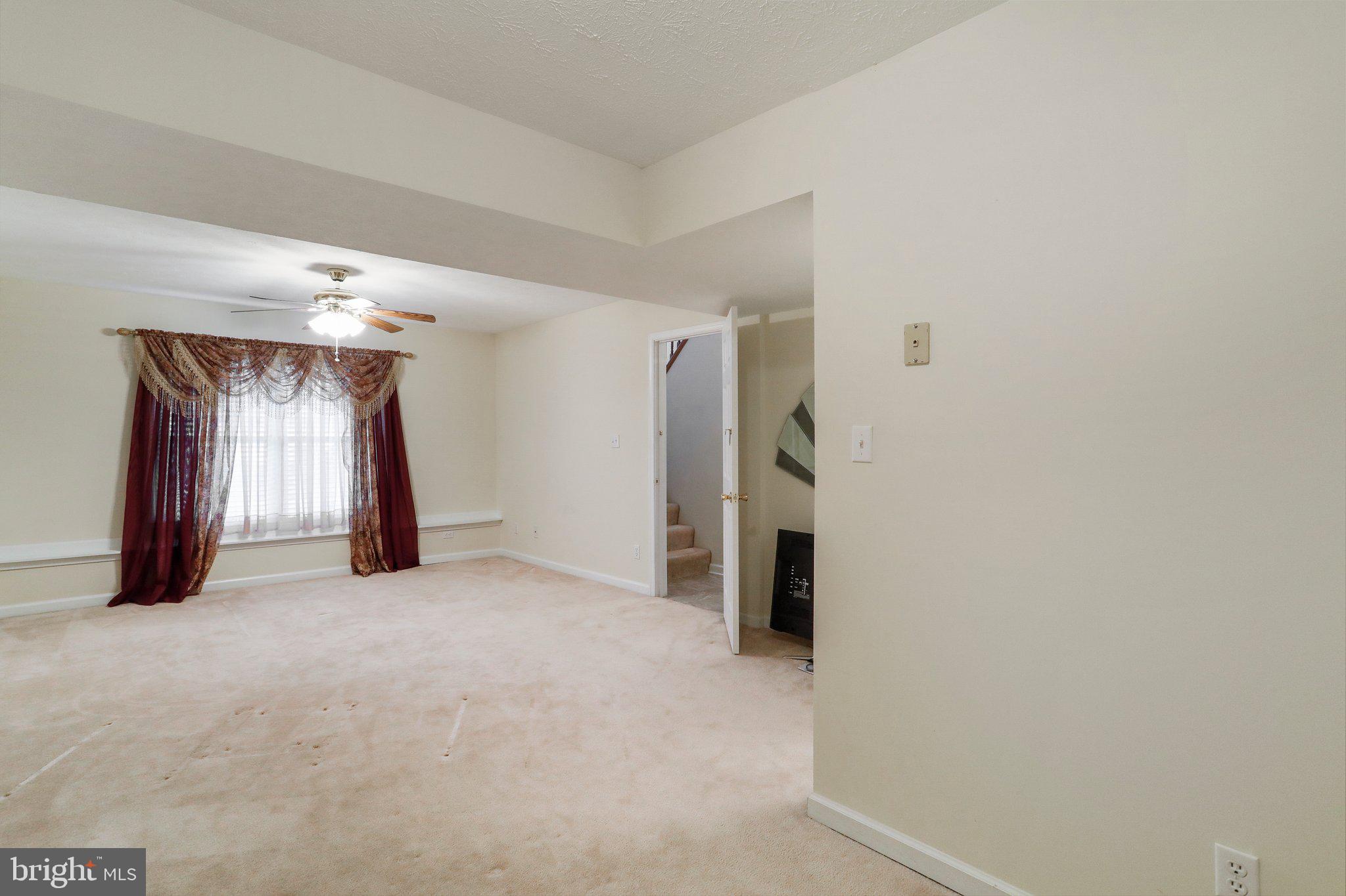 CRESTFIELD - Residential