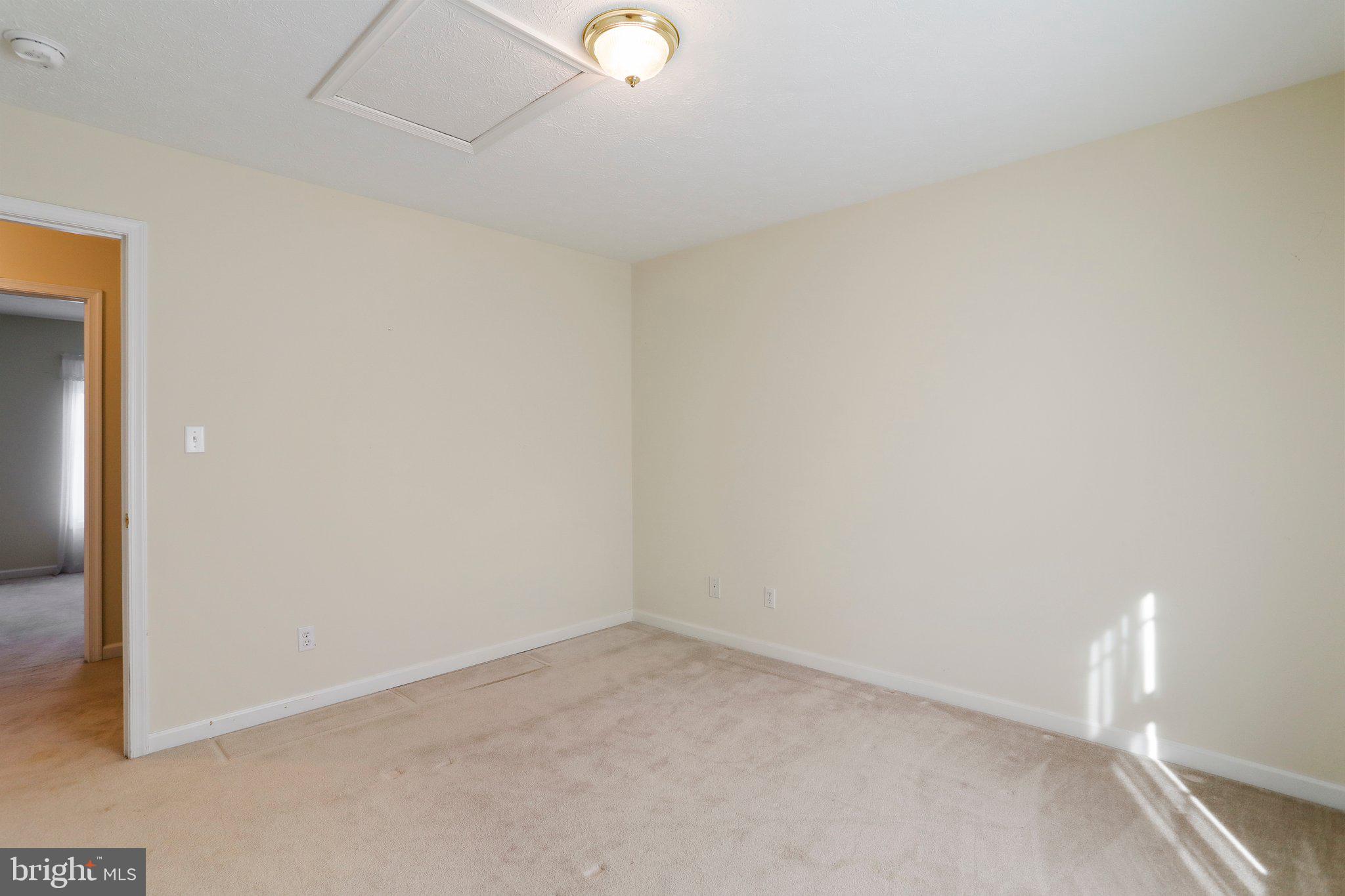 CRESTFIELD - Residential