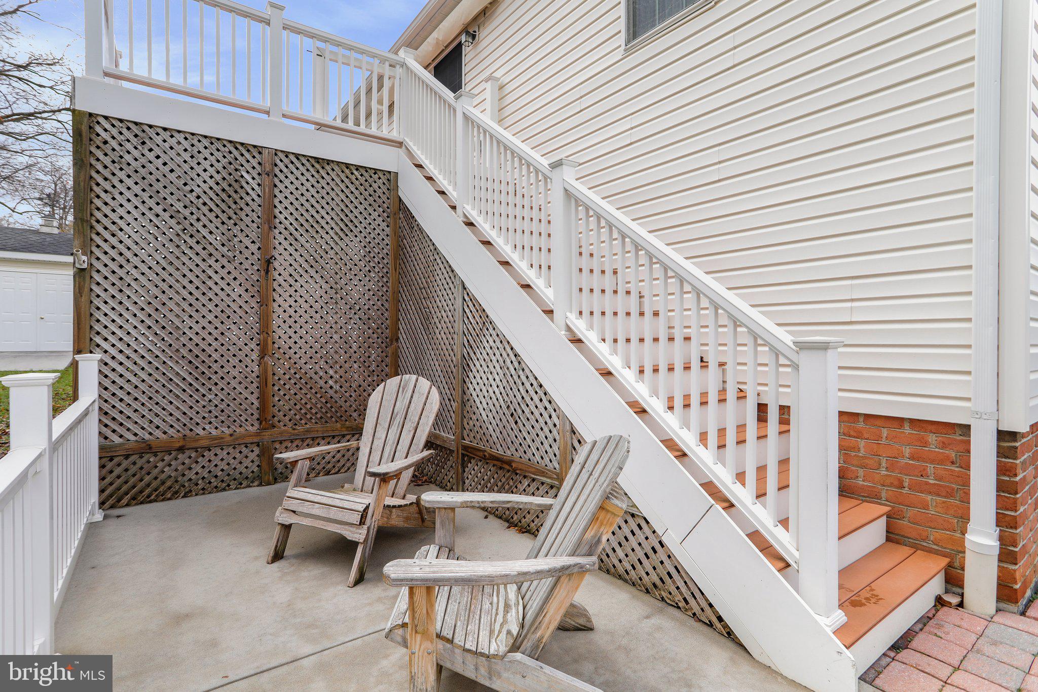 CRESTFIELD - Residential