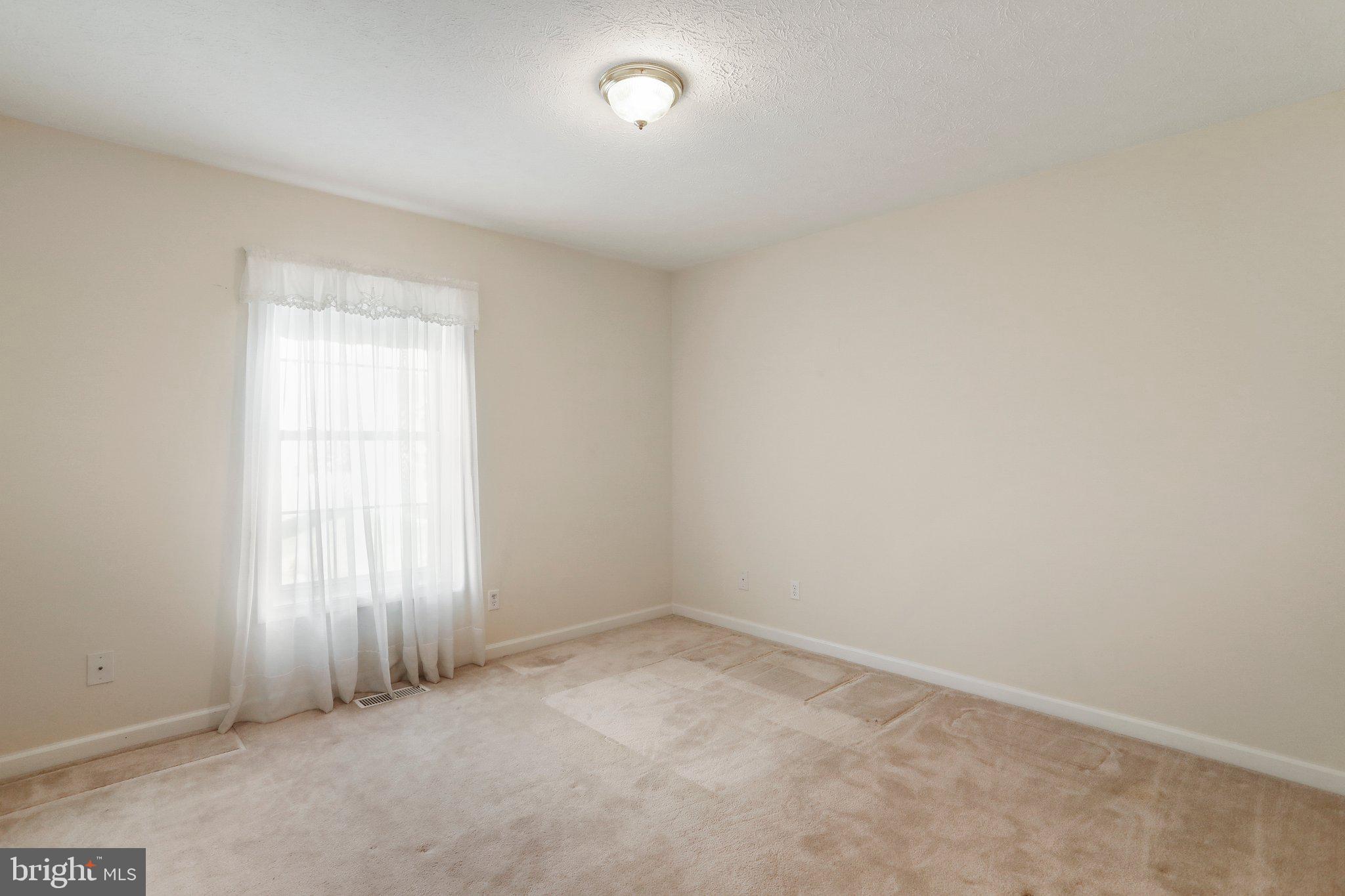 CRESTFIELD - Residential