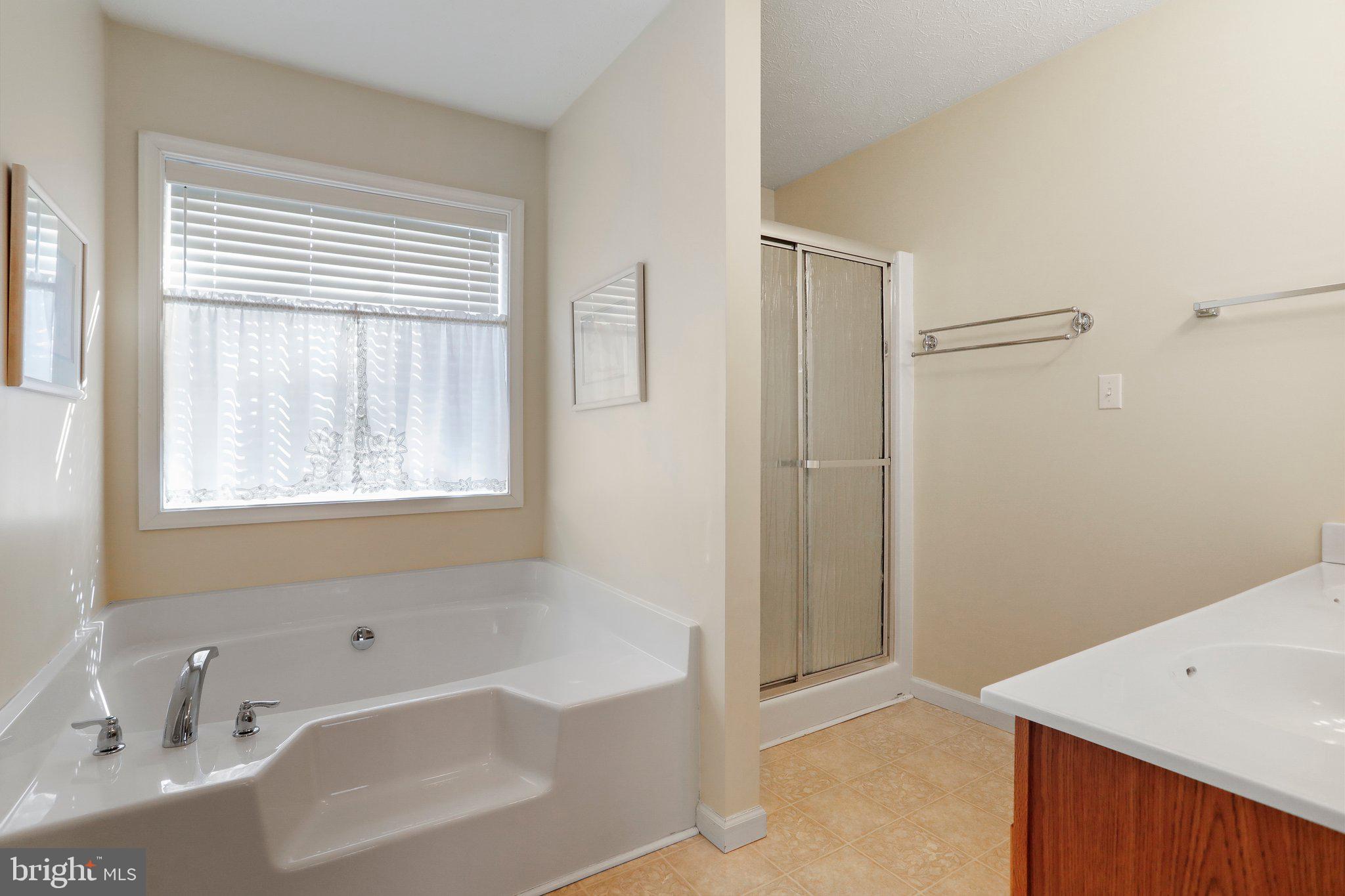 CRESTFIELD - Residential