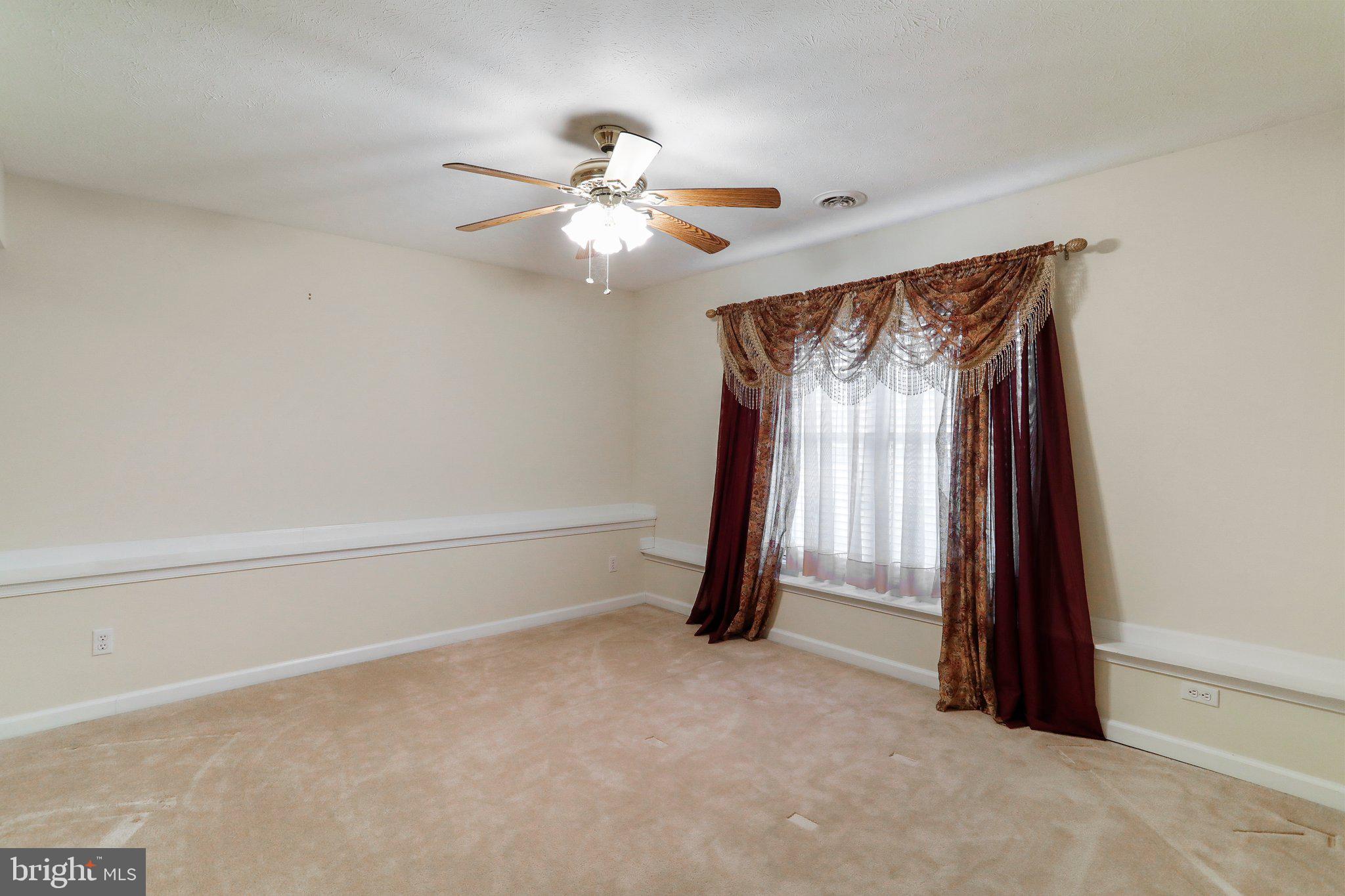 CRESTFIELD - Residential