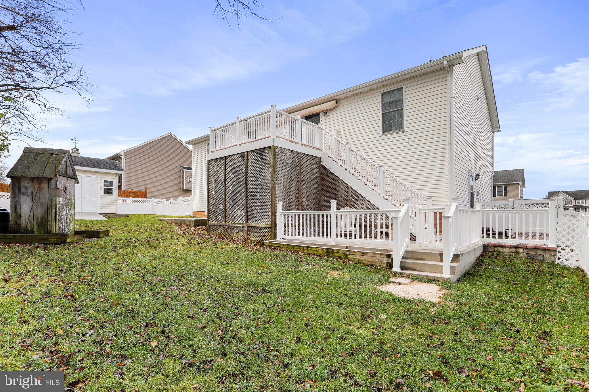 CRESTFIELD - Residential