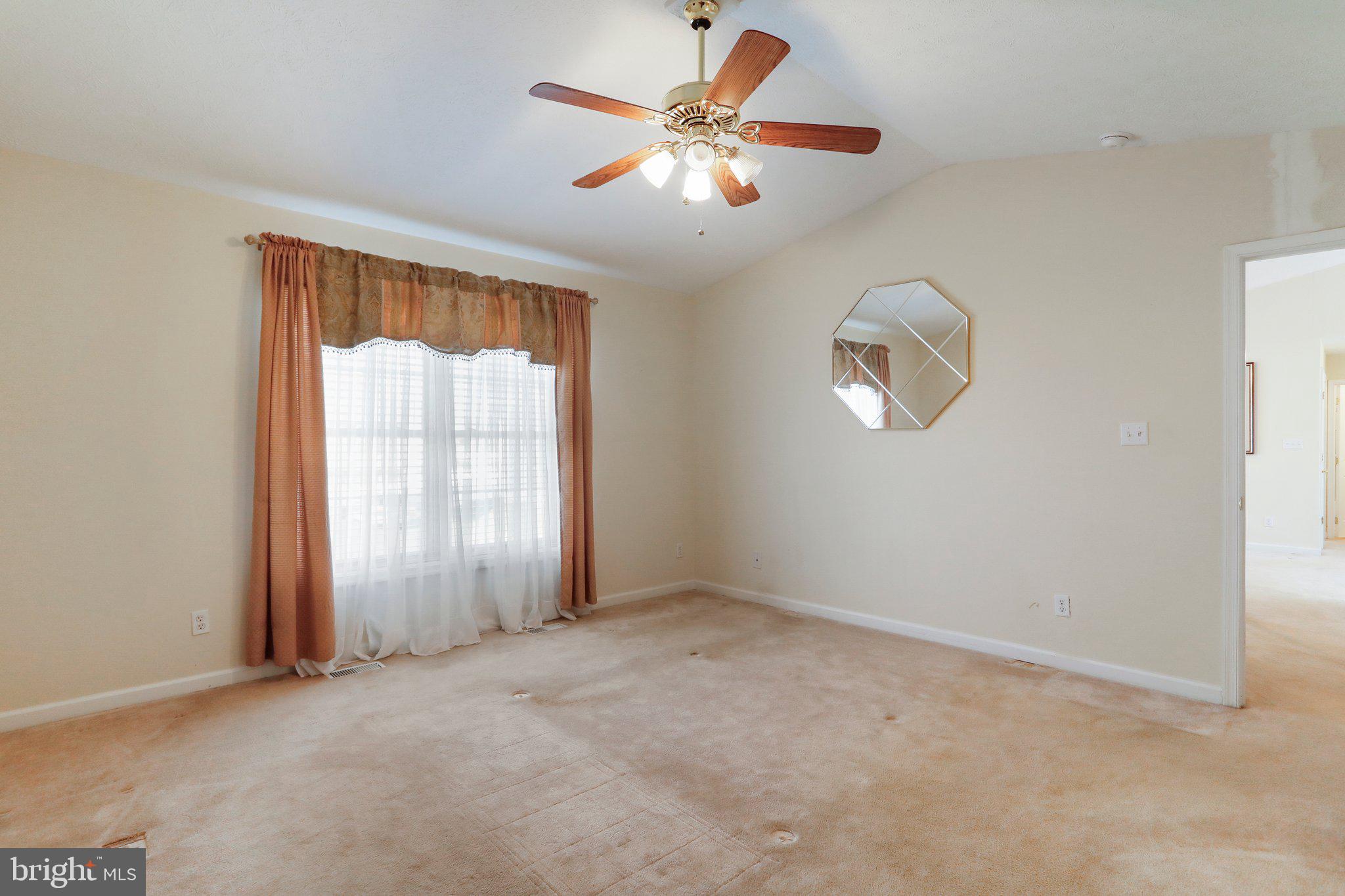 CRESTFIELD - Residential