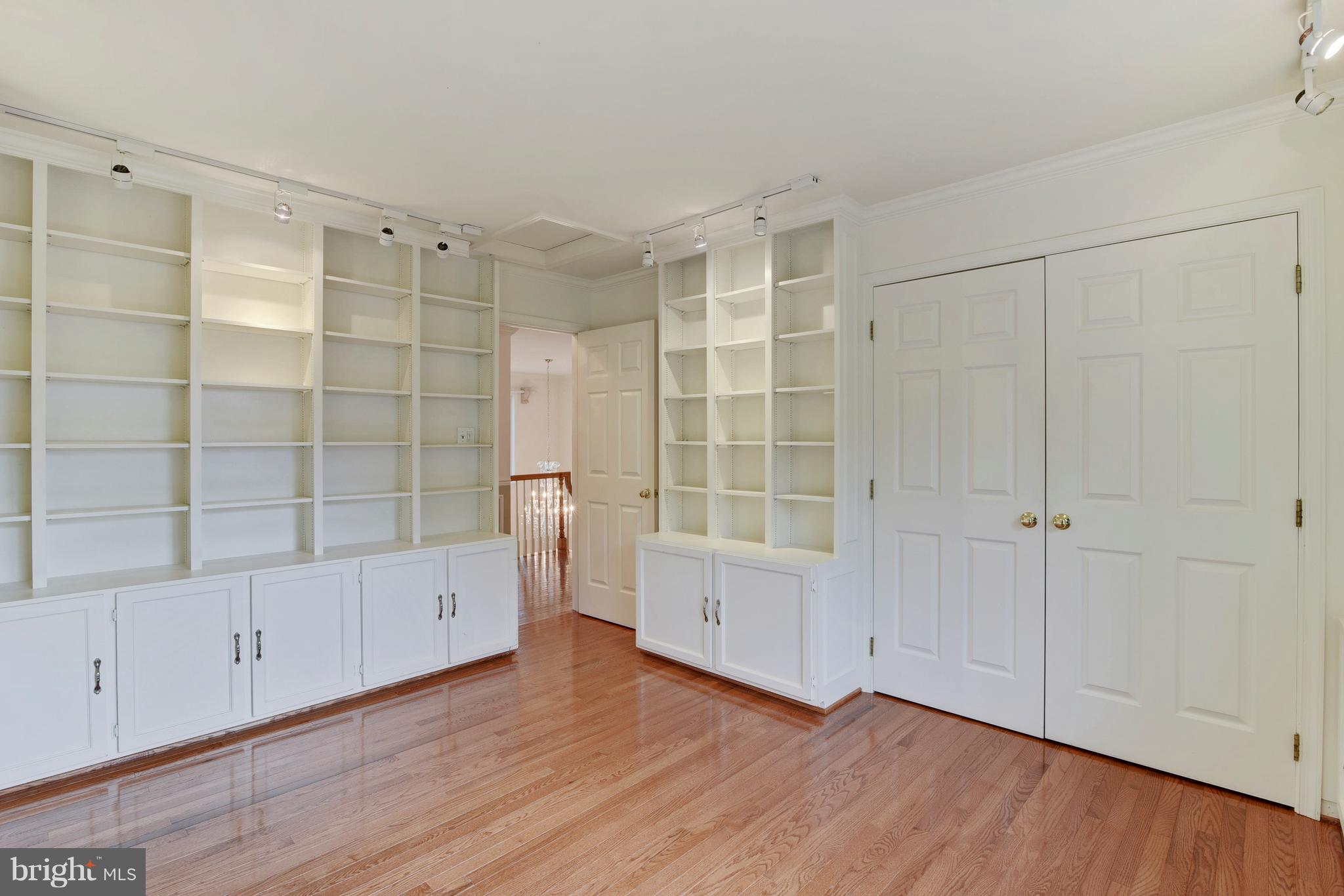 BARRINGTON - Residential