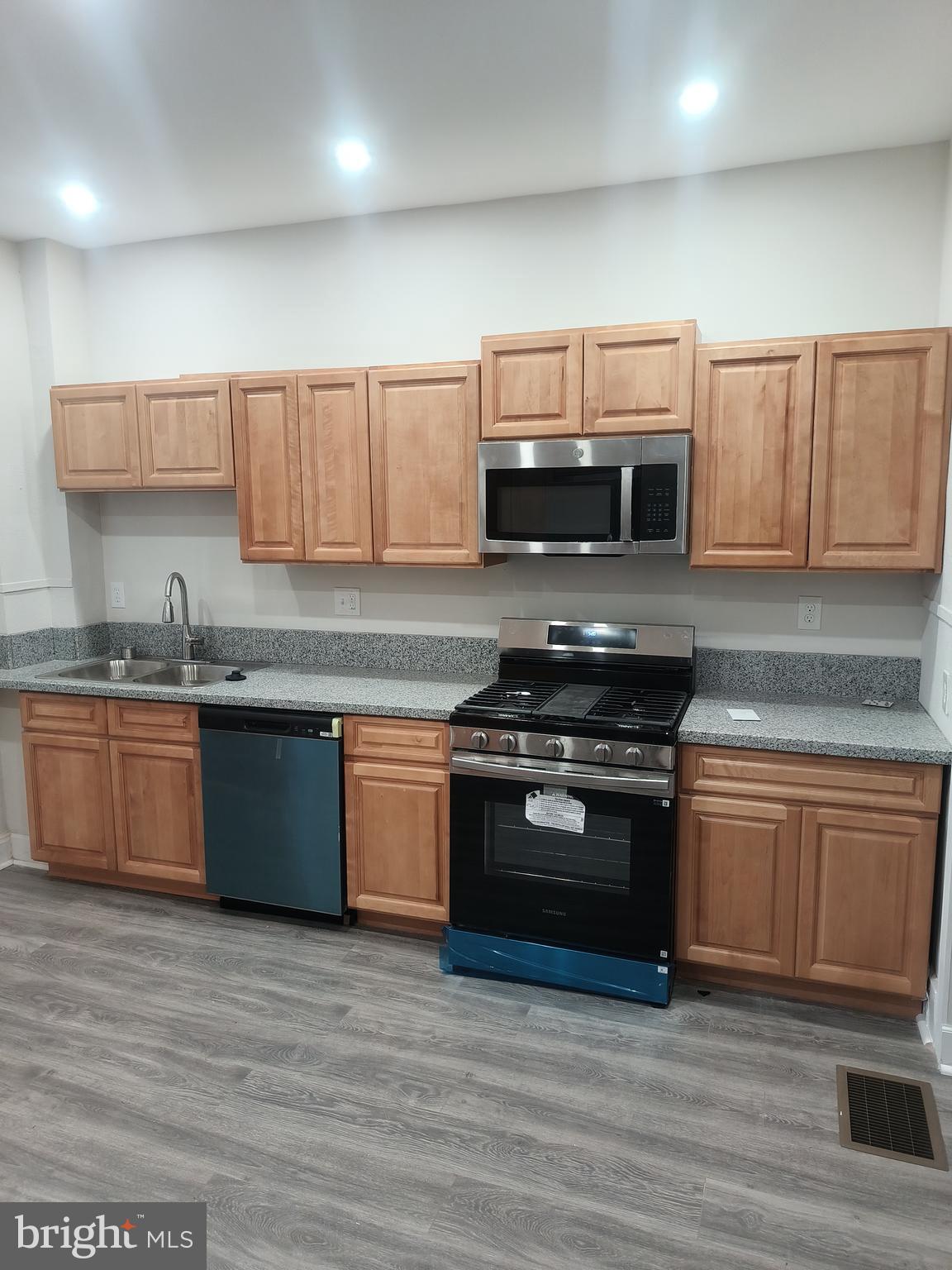 WEST BALTIMORE - Residential