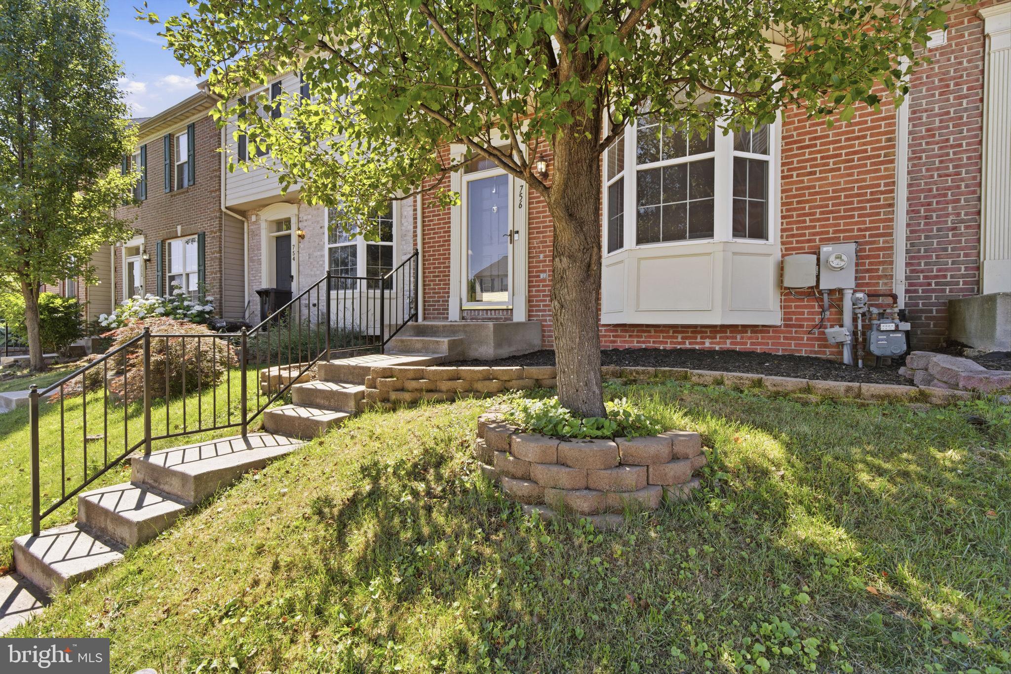 756 HICKORY LIMB CIRCLE