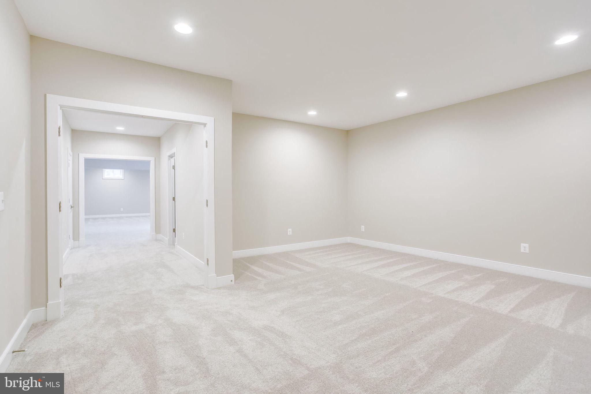 BRADDOCK ROAD - Residential