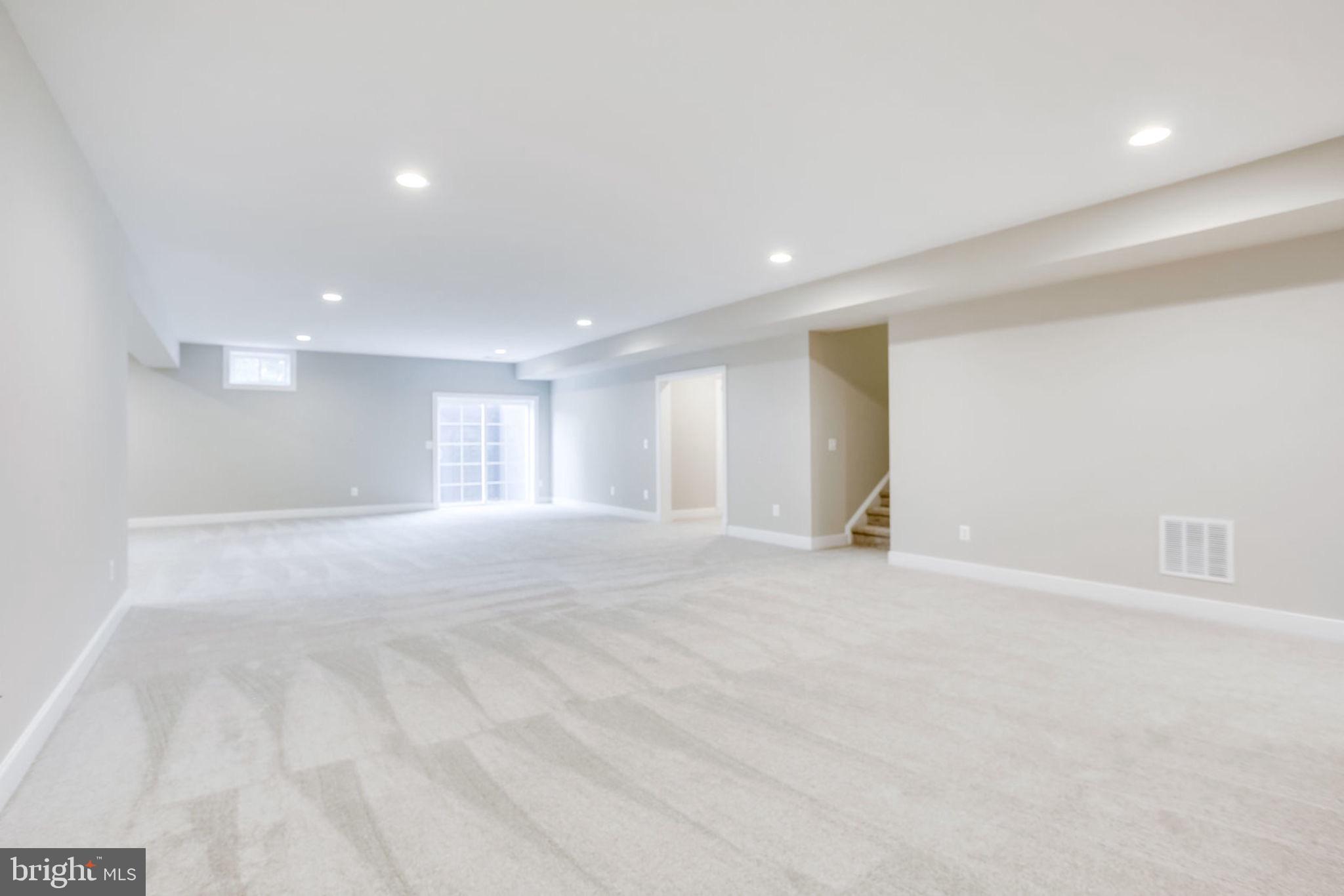 BRADDOCK ROAD - Residential