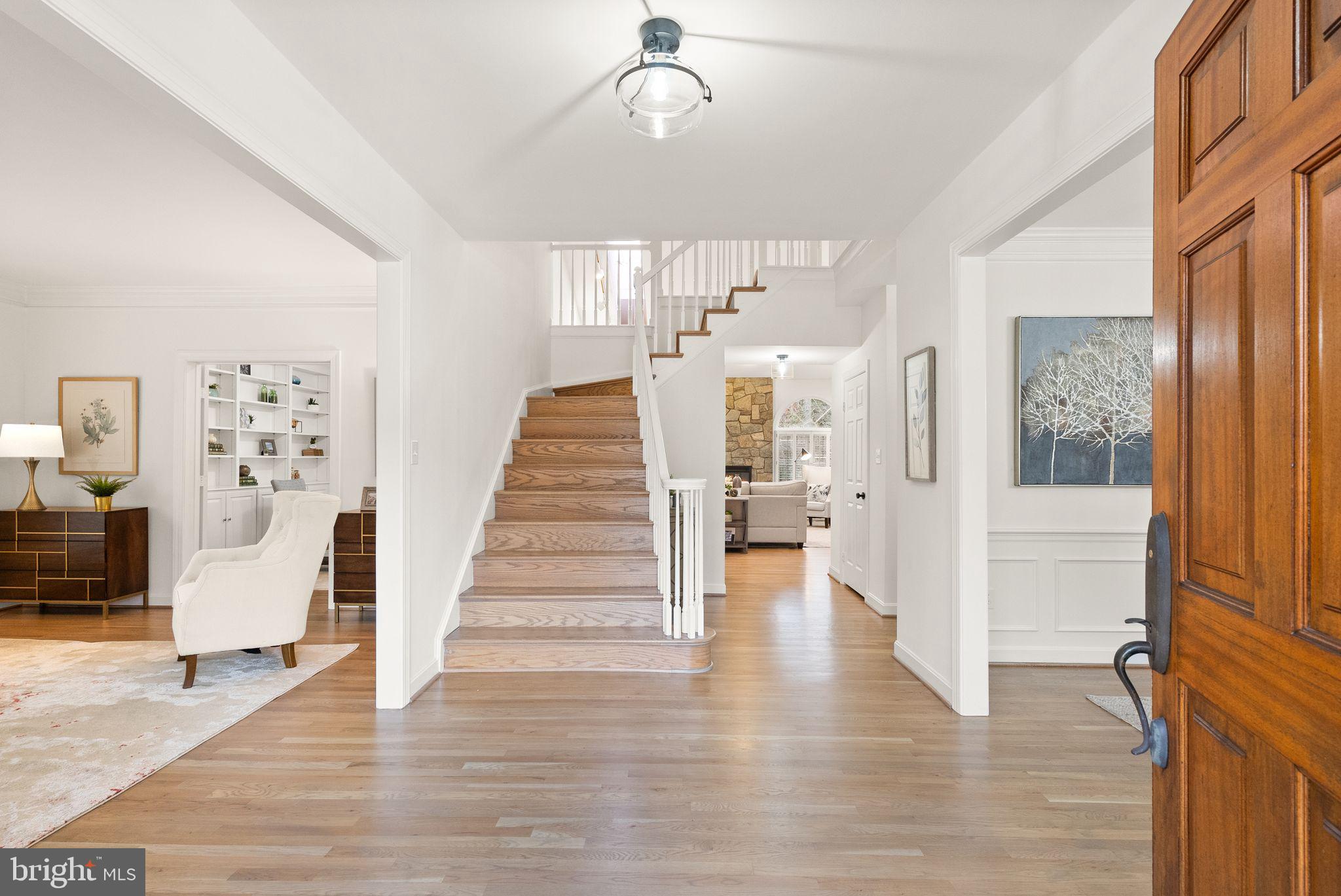 COUNTRY CLUB ESTATES - Residential