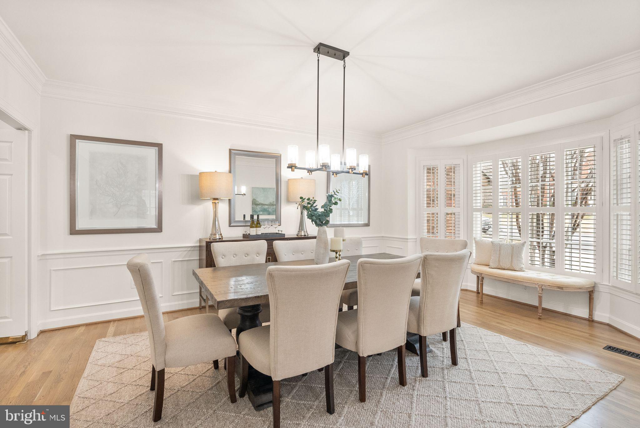 COUNTRY CLUB ESTATES - Residential