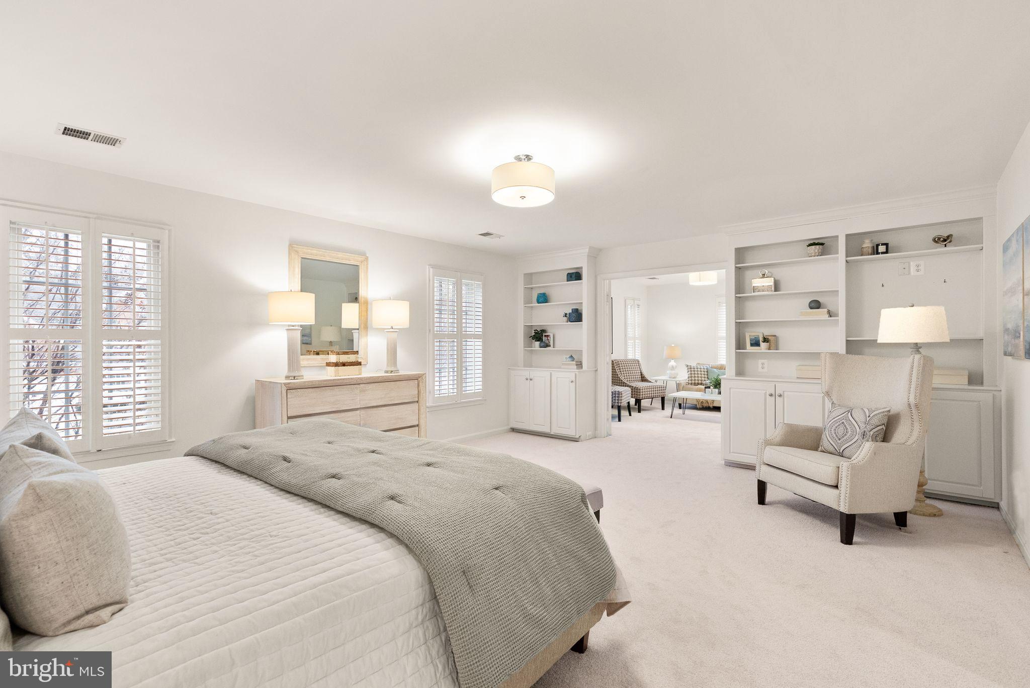 COUNTRY CLUB ESTATES - Residential