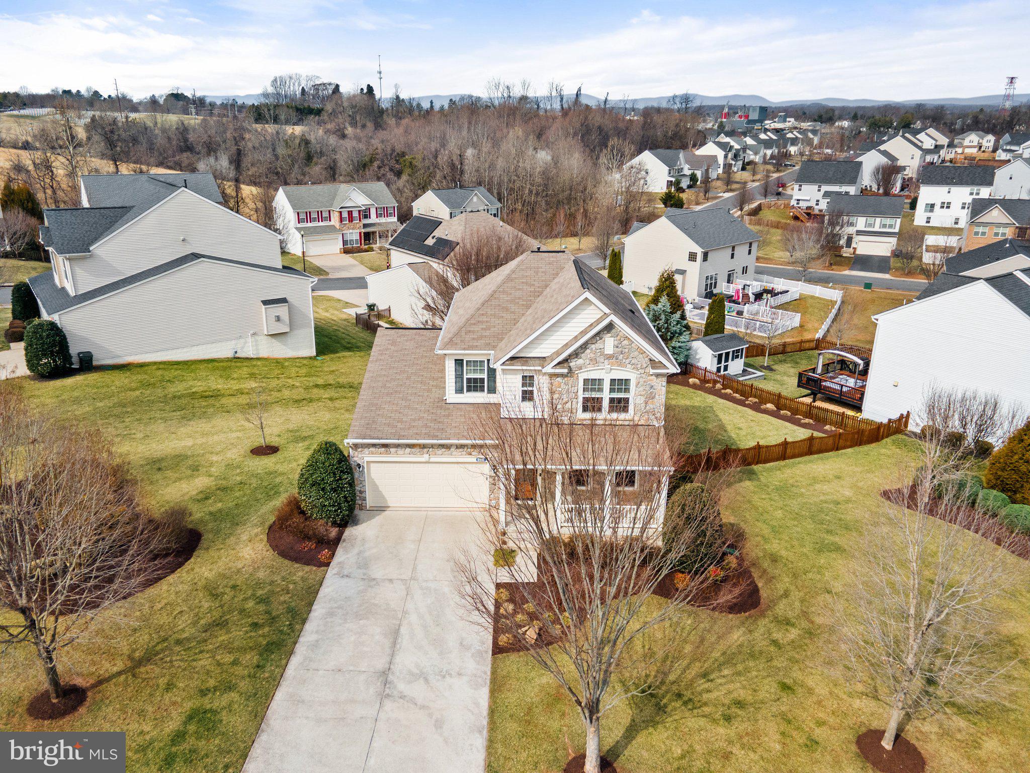 MOUNTAIN BROOK ESTATES - Residential