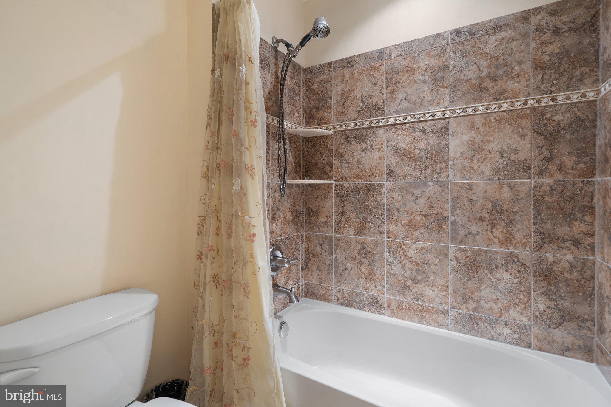 MOUNTAIN BROOK ESTATES - Residential