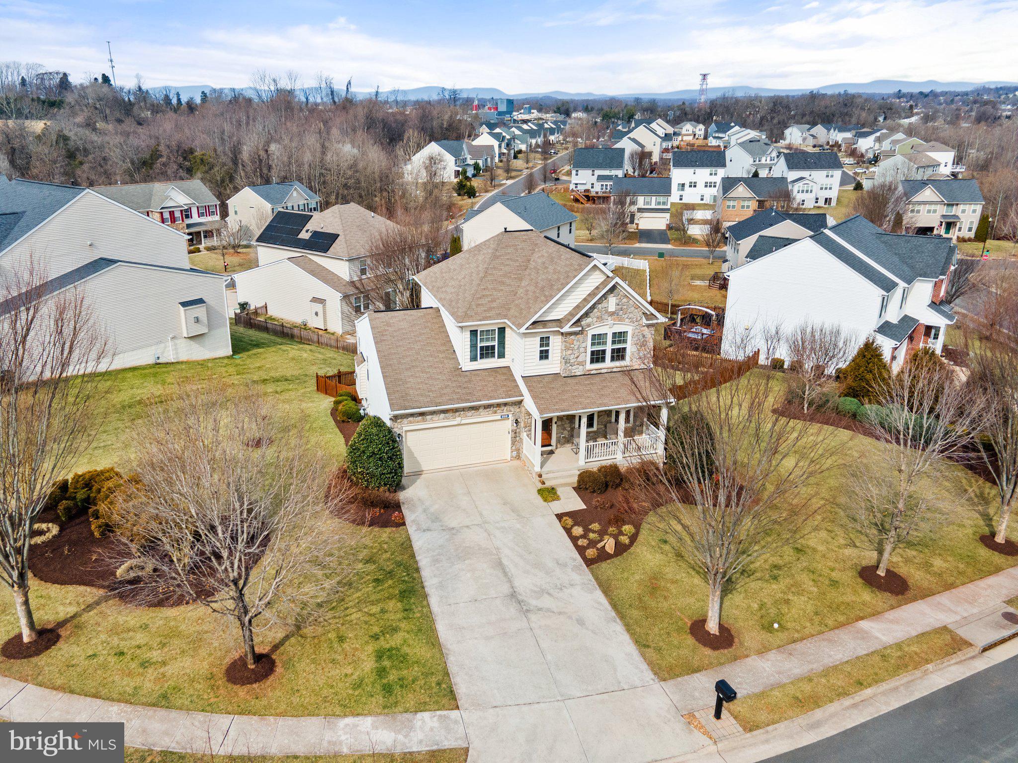 MOUNTAIN BROOK ESTATES - Residential