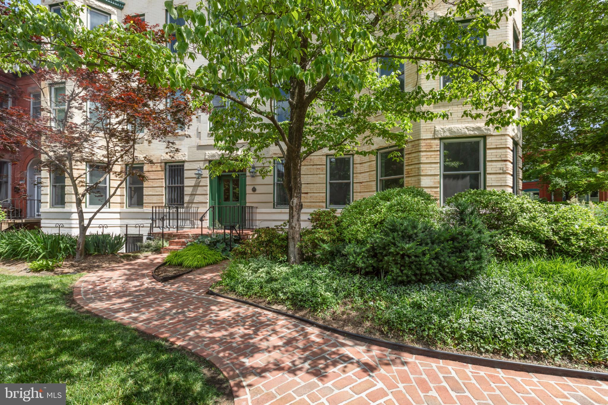 1024 MASSACHUSETTS AVENUE NE 2