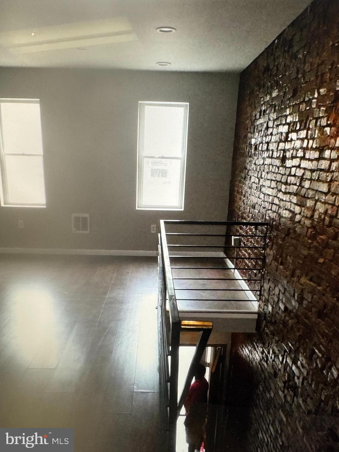 KENSINGTON - Residential Income