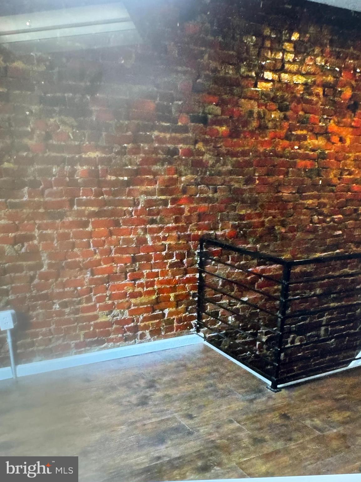 KENSINGTON - Residential Income