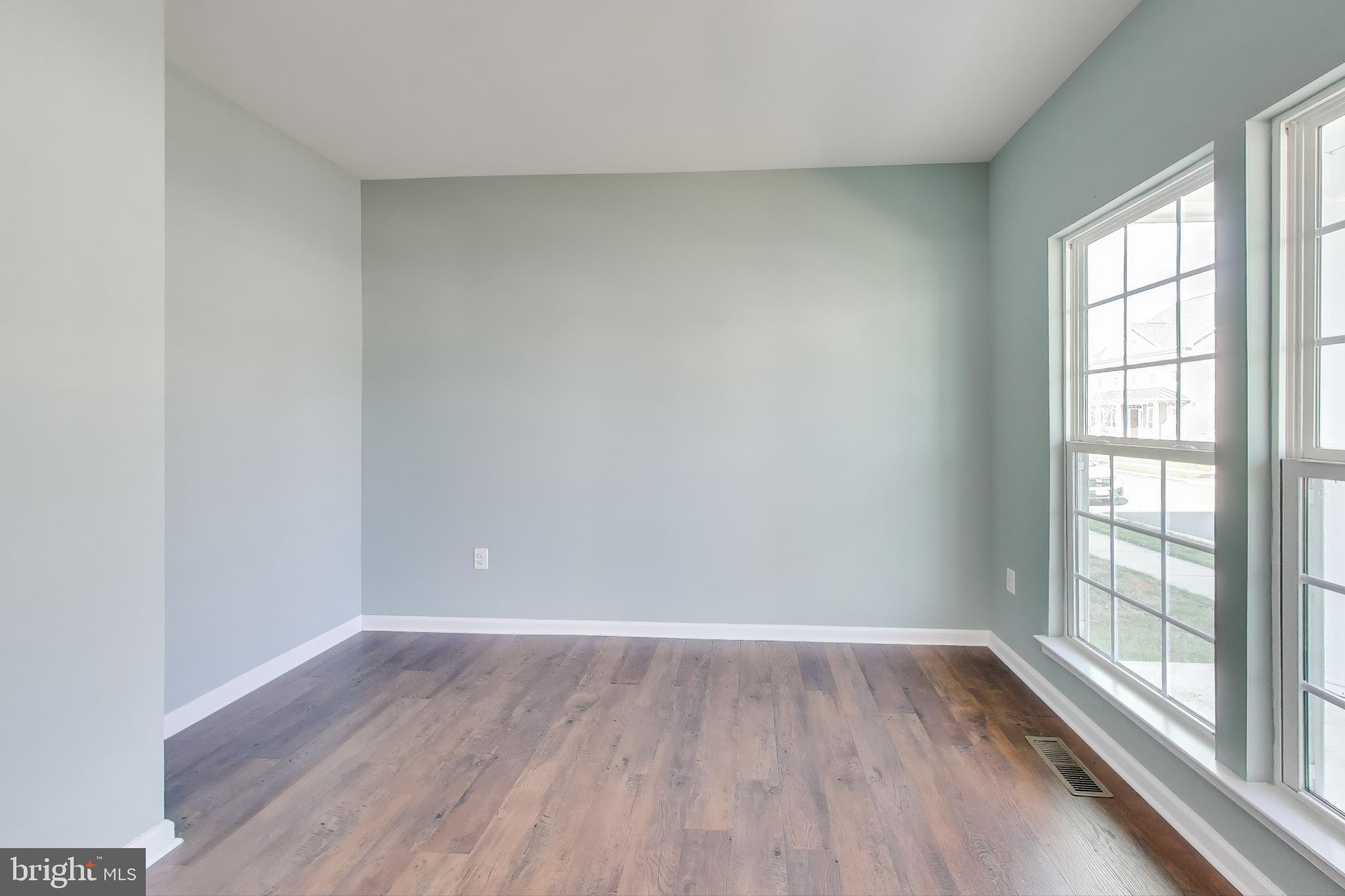 MINTBROOK - Residential