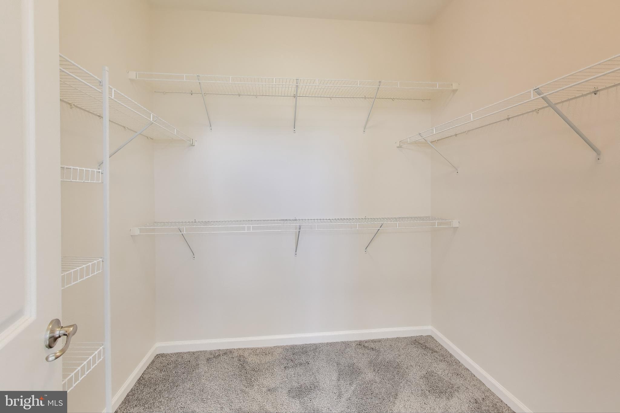 MINTBROOK - Residential