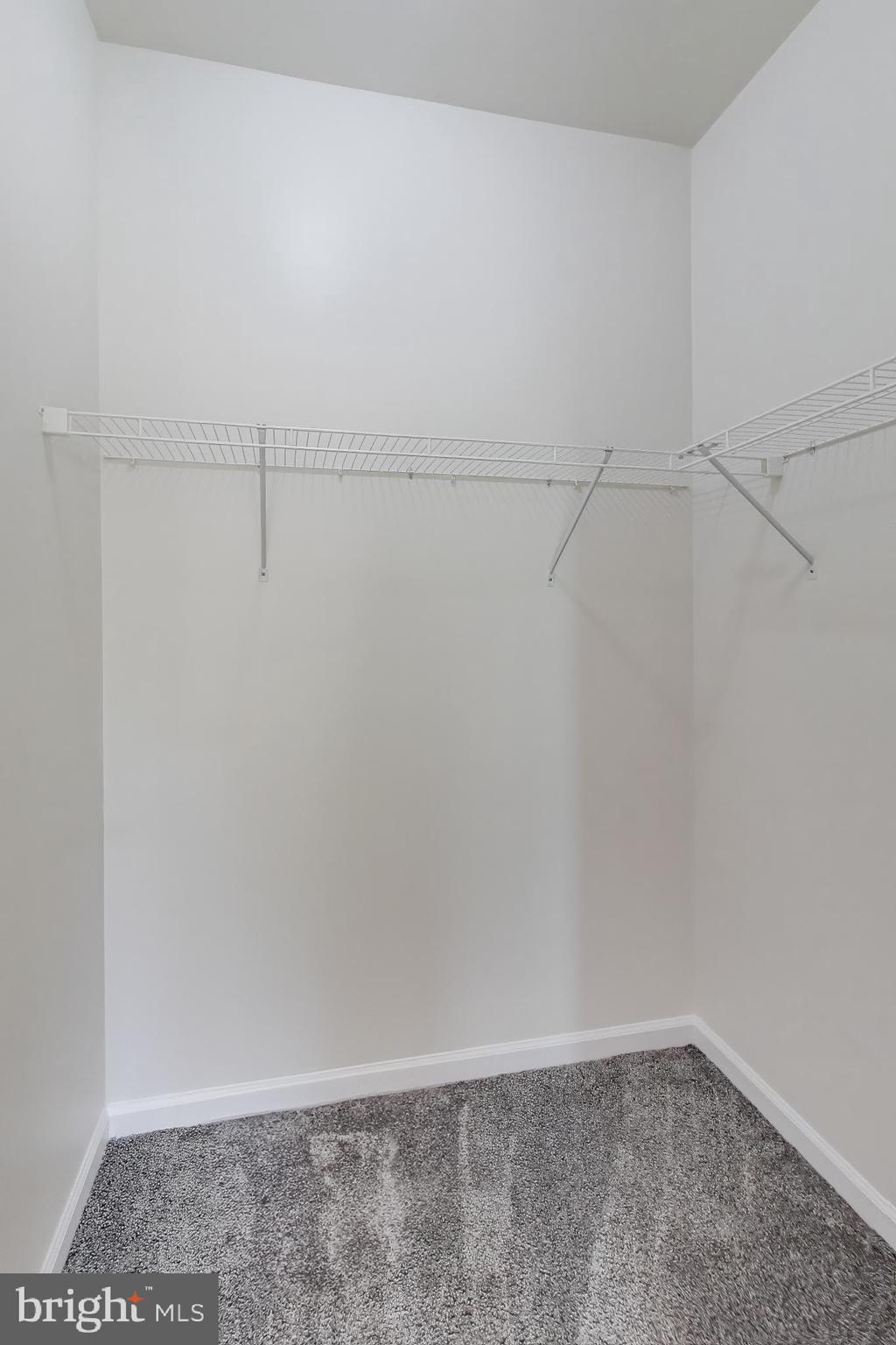 MINTBROOK - Residential