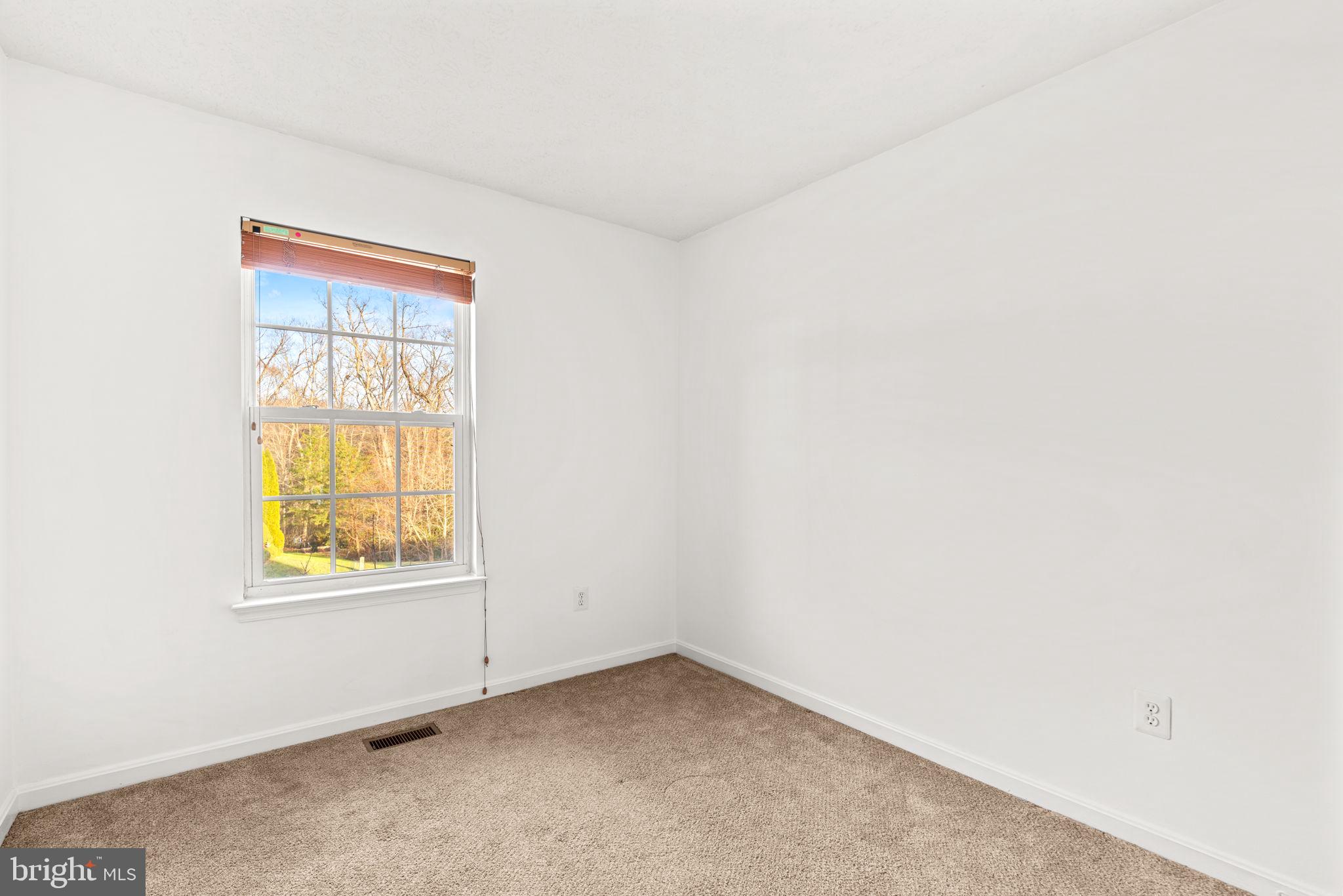 AUTUMN RUN - Residential