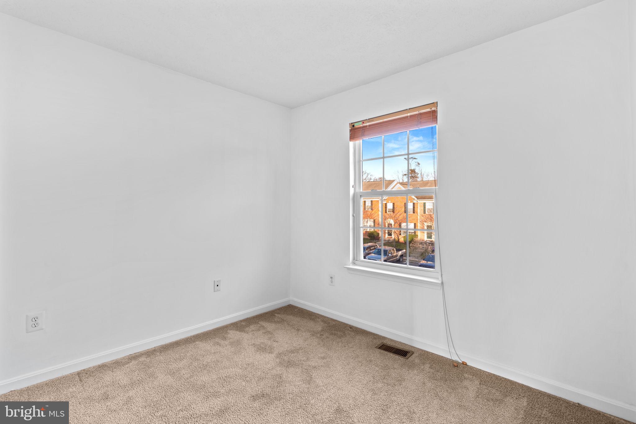 AUTUMN RUN - Residential