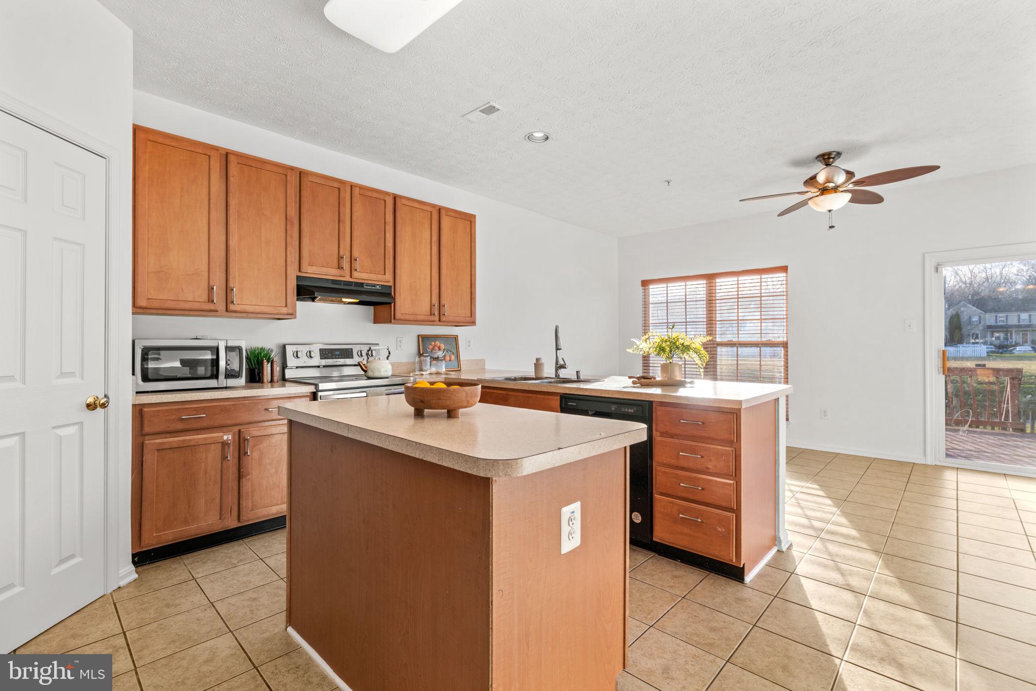 AUTUMN RUN - Residential