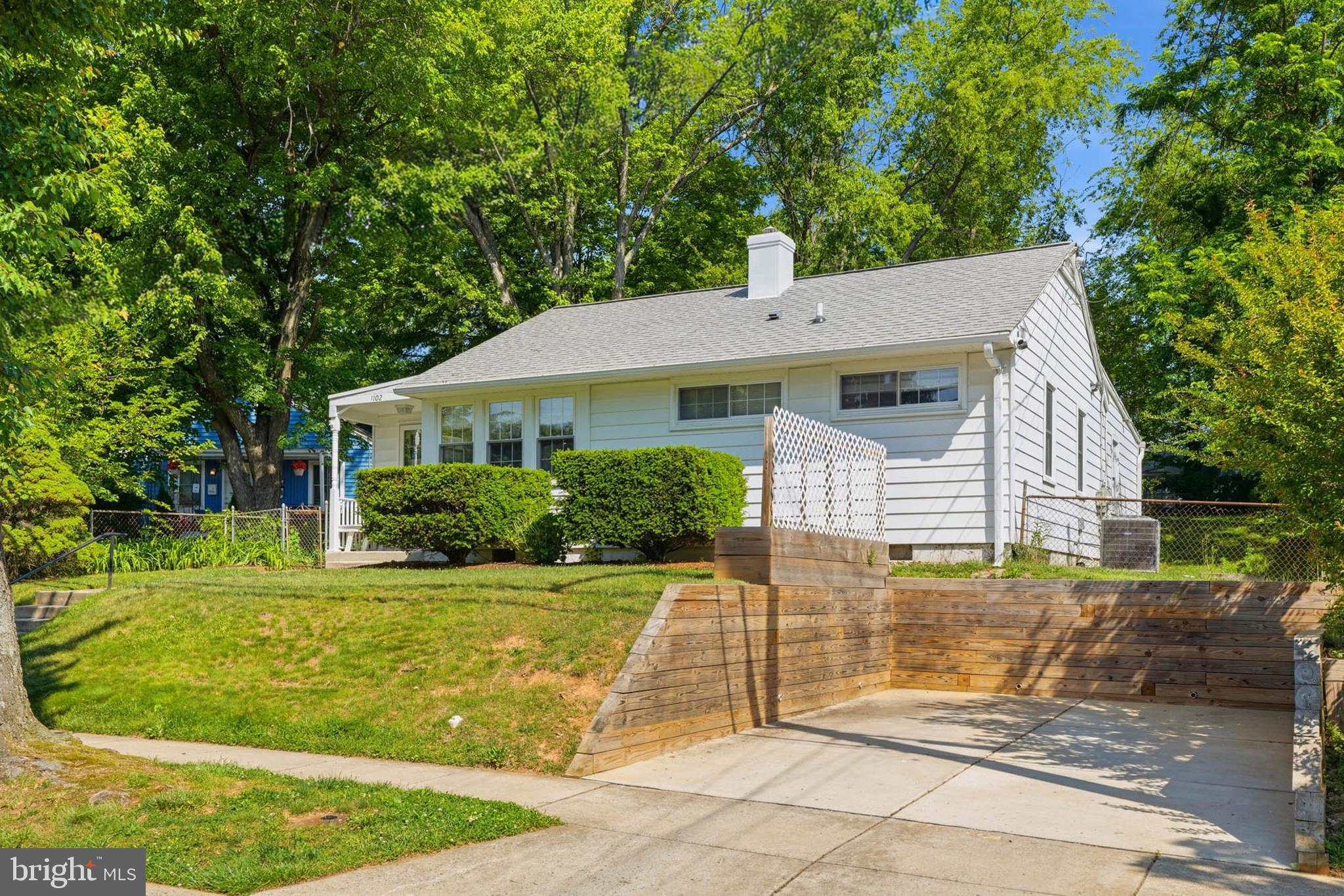 ROCKCREST - Residential