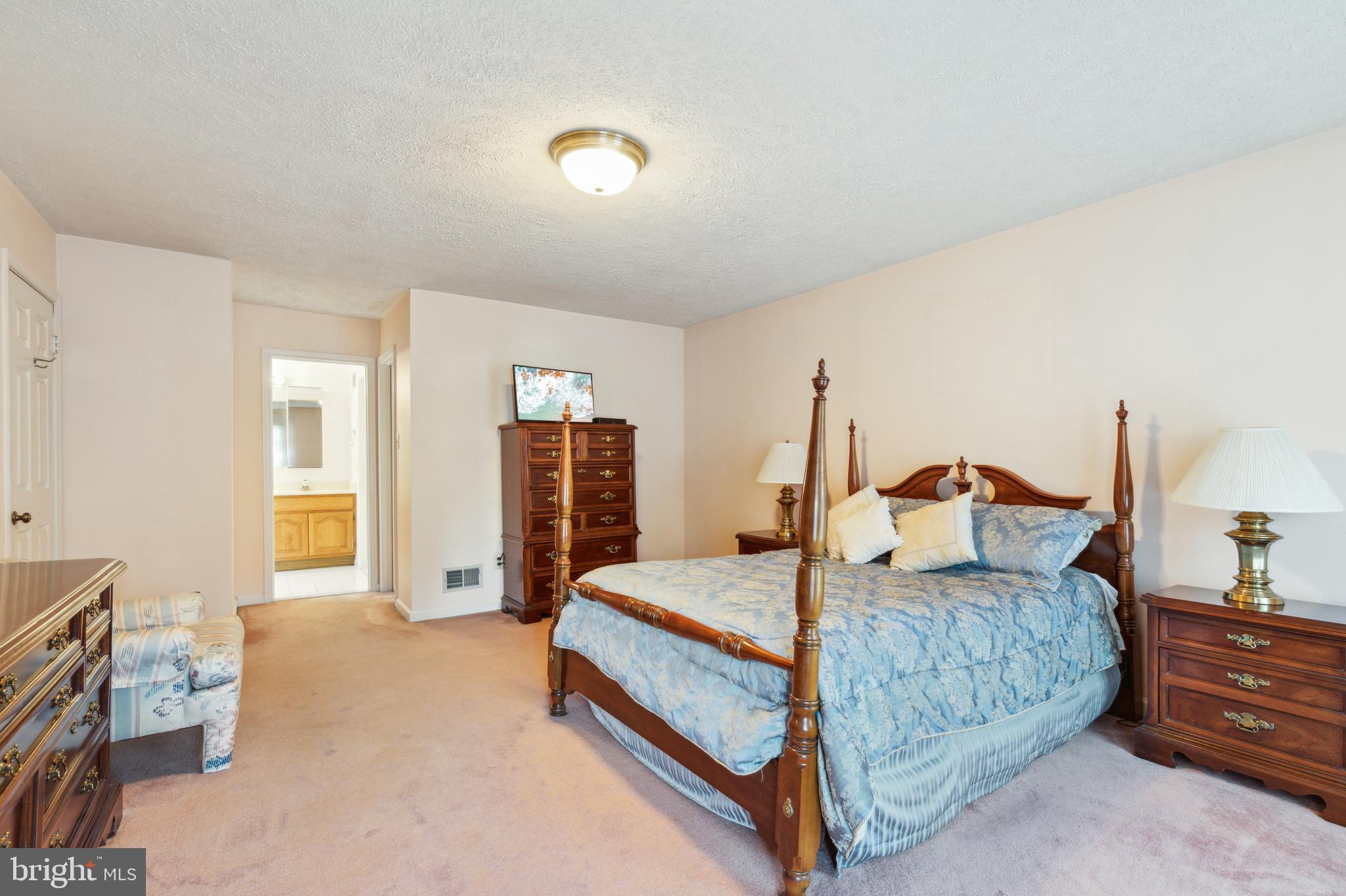 HOLMEHURST - Residential