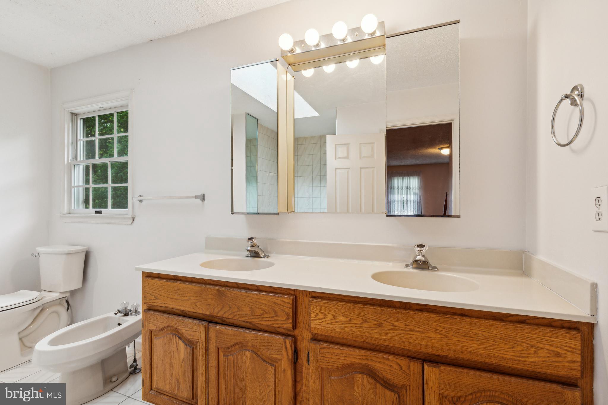 HOLMEHURST - Residential