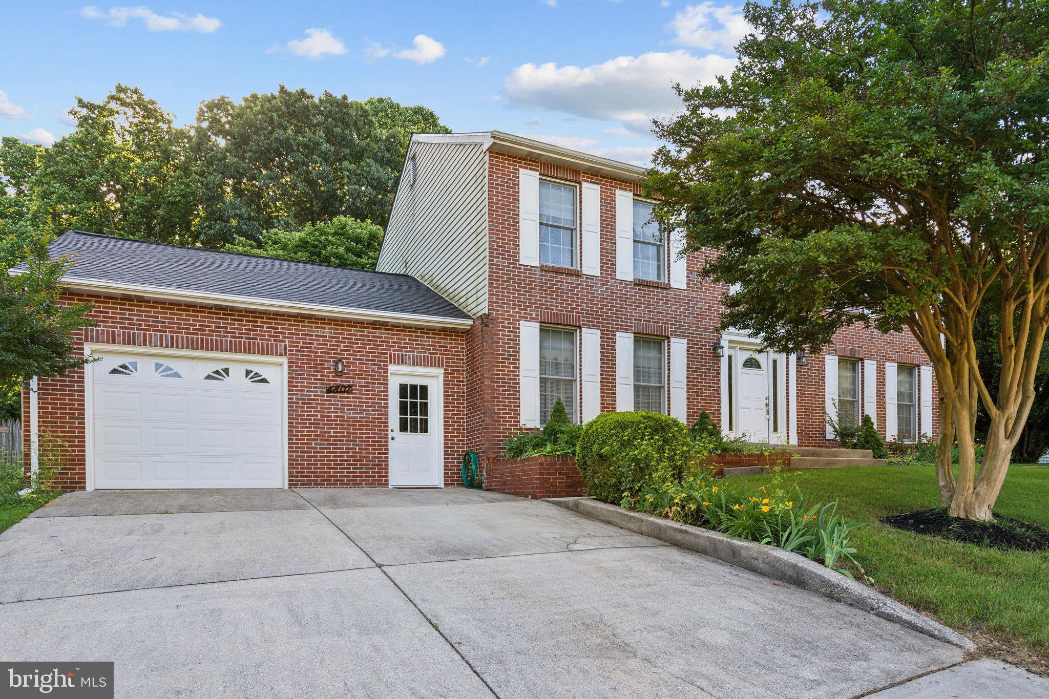 HOLMEHURST - Residential