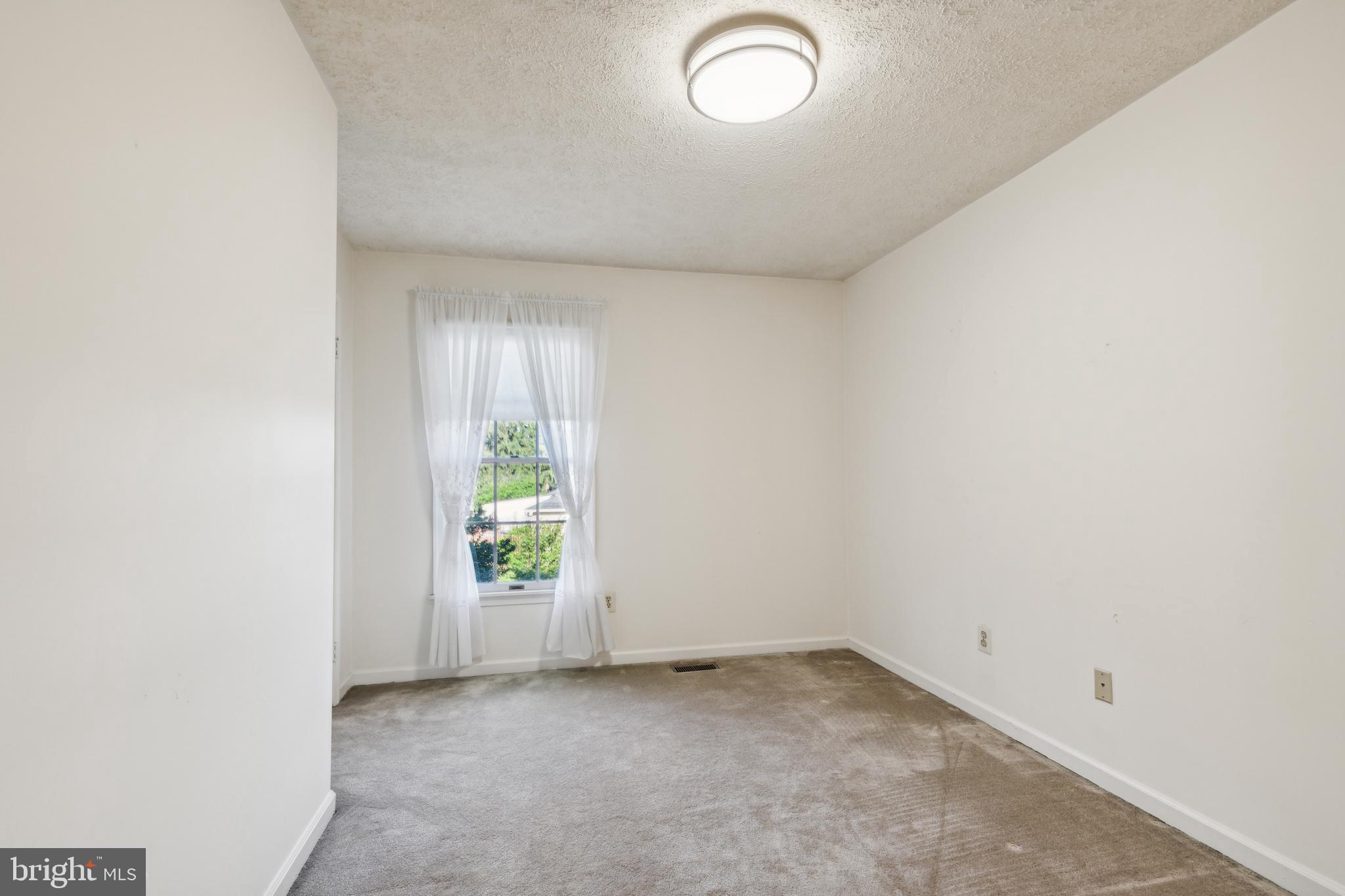 HOLMEHURST - Residential